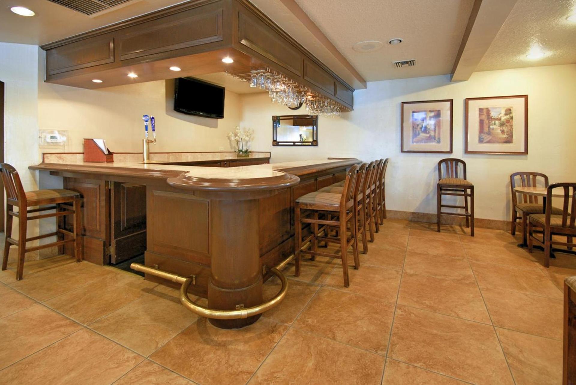Best Western San Dimas Hotel & Suites photo 14