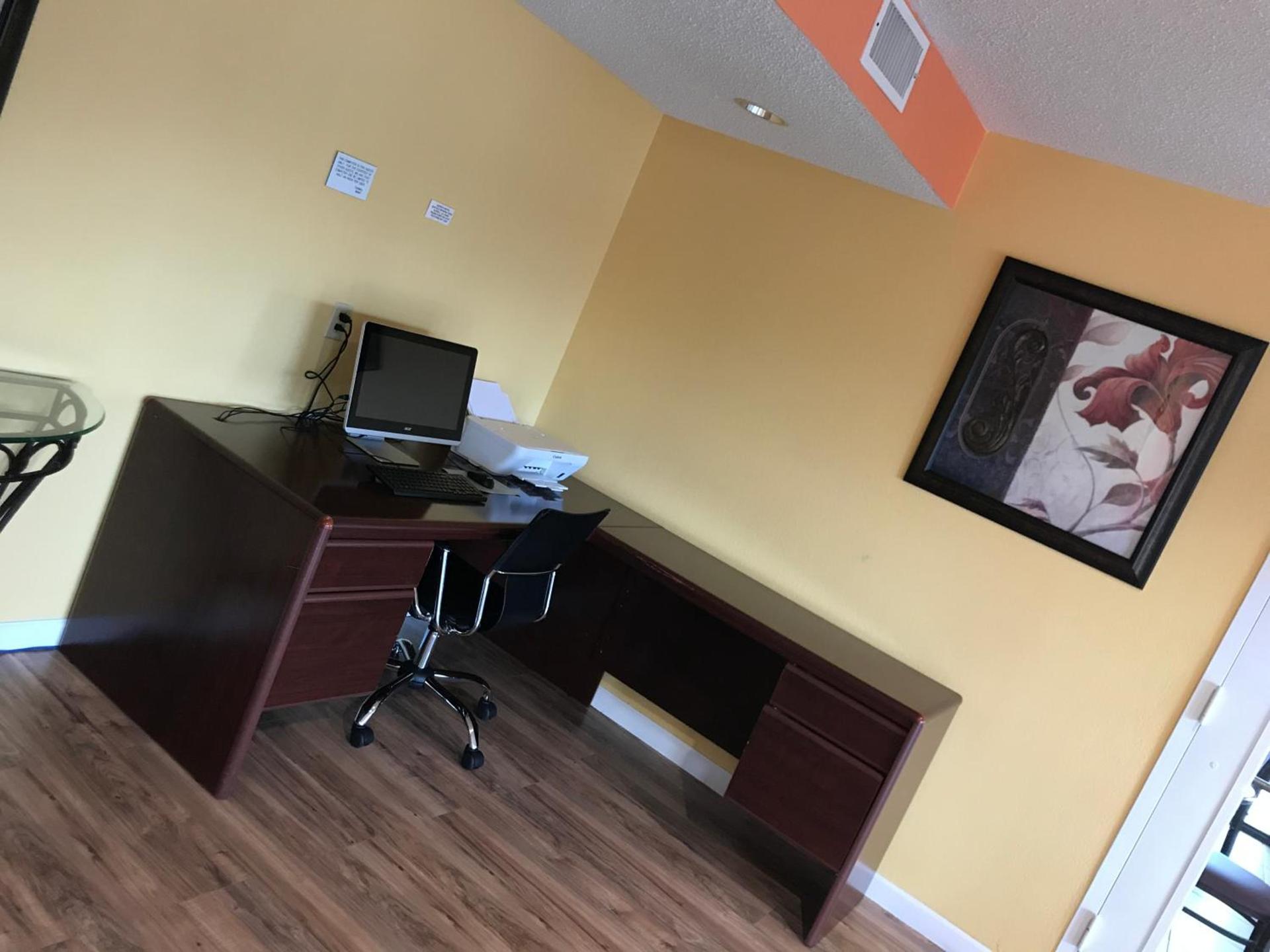Super 8 by Wyndham Slidell photo 56