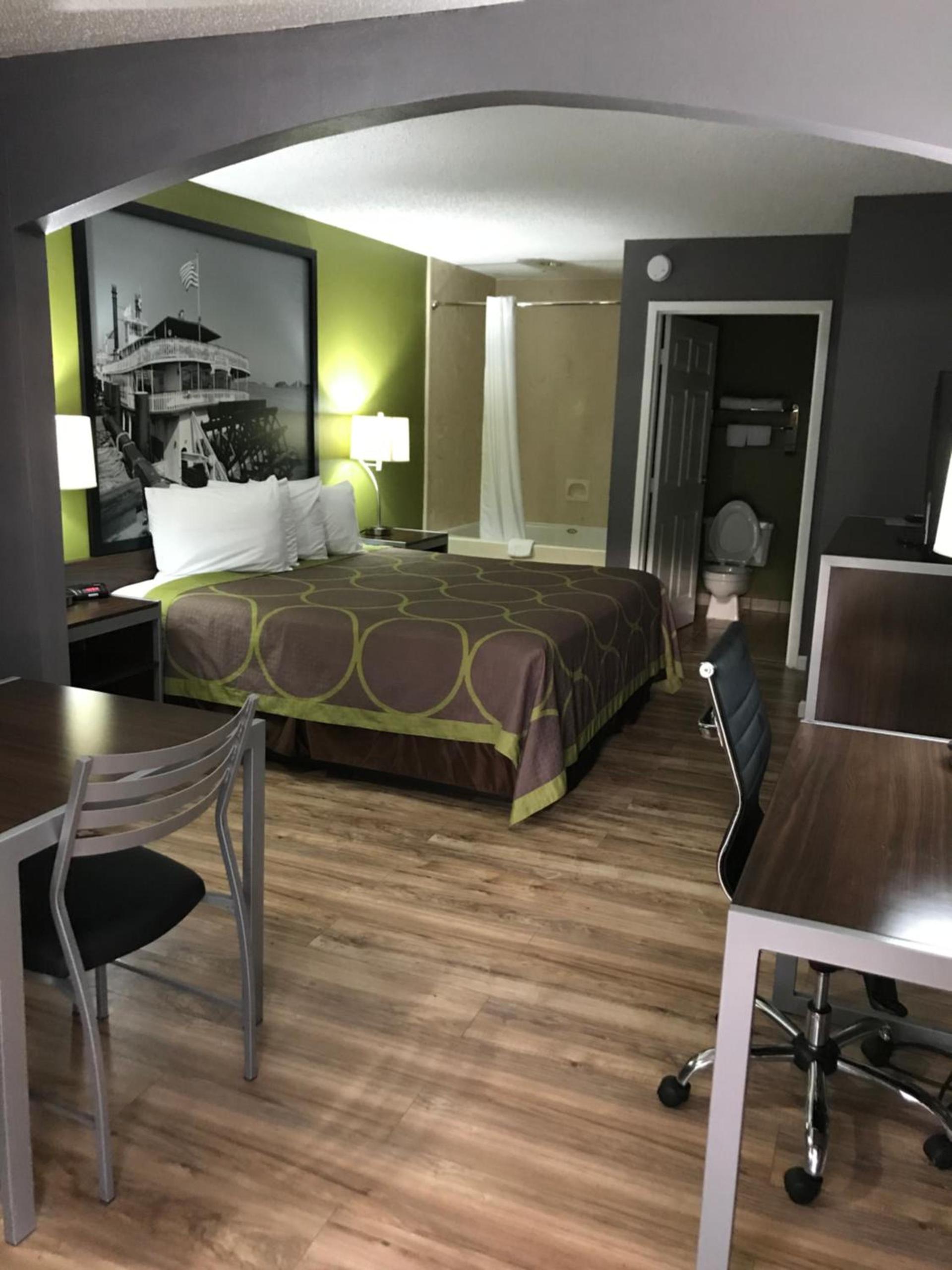 Super 8 by Wyndham Slidell photo 54