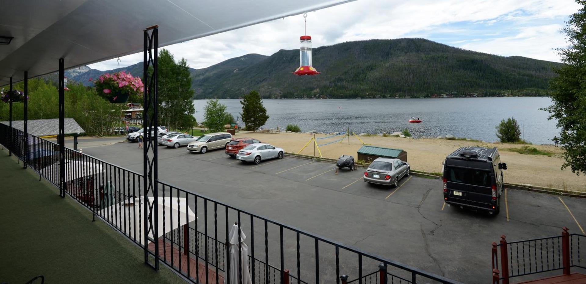 Western Riviera Lakeside Lodging photo 37