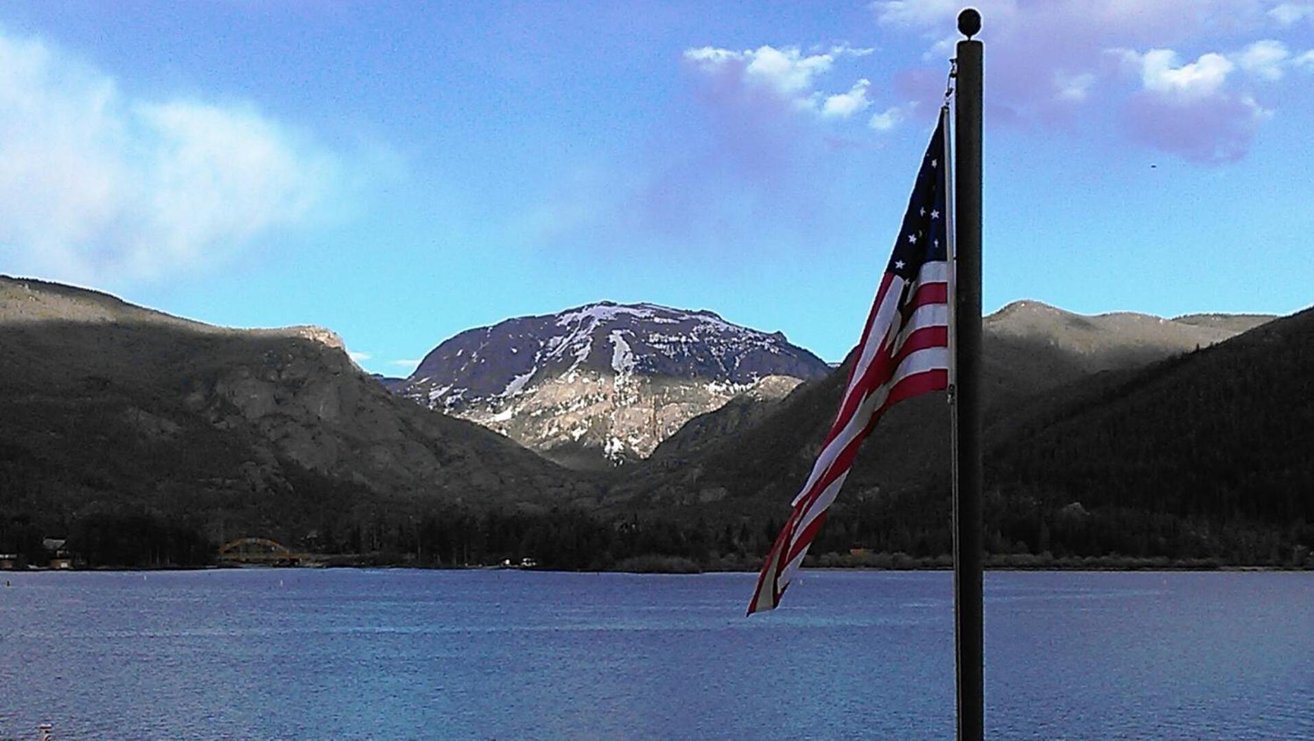 Western Riviera Lakeside Lodging photo 9