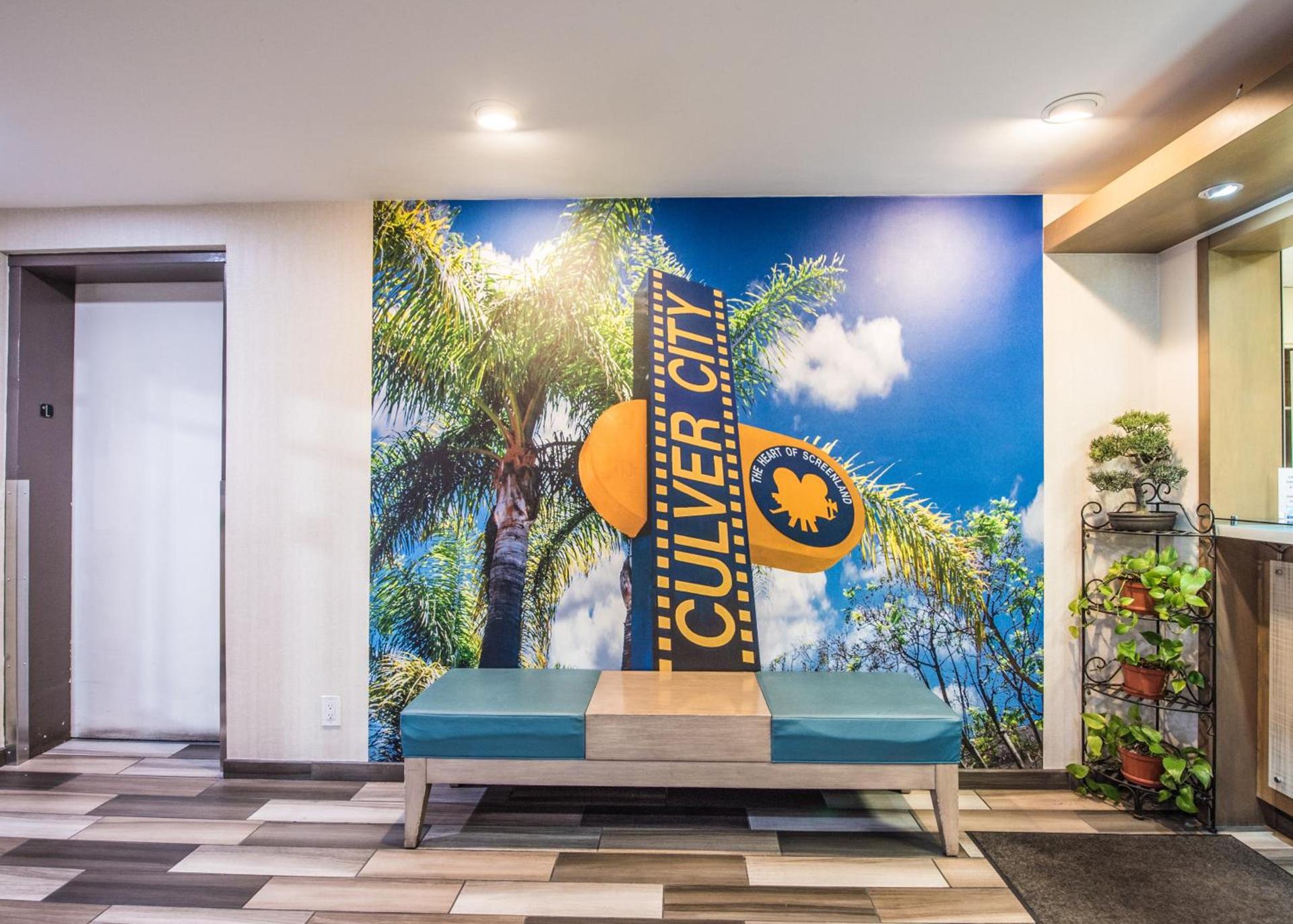 Travelodge by Wyndham Culver City photo 48