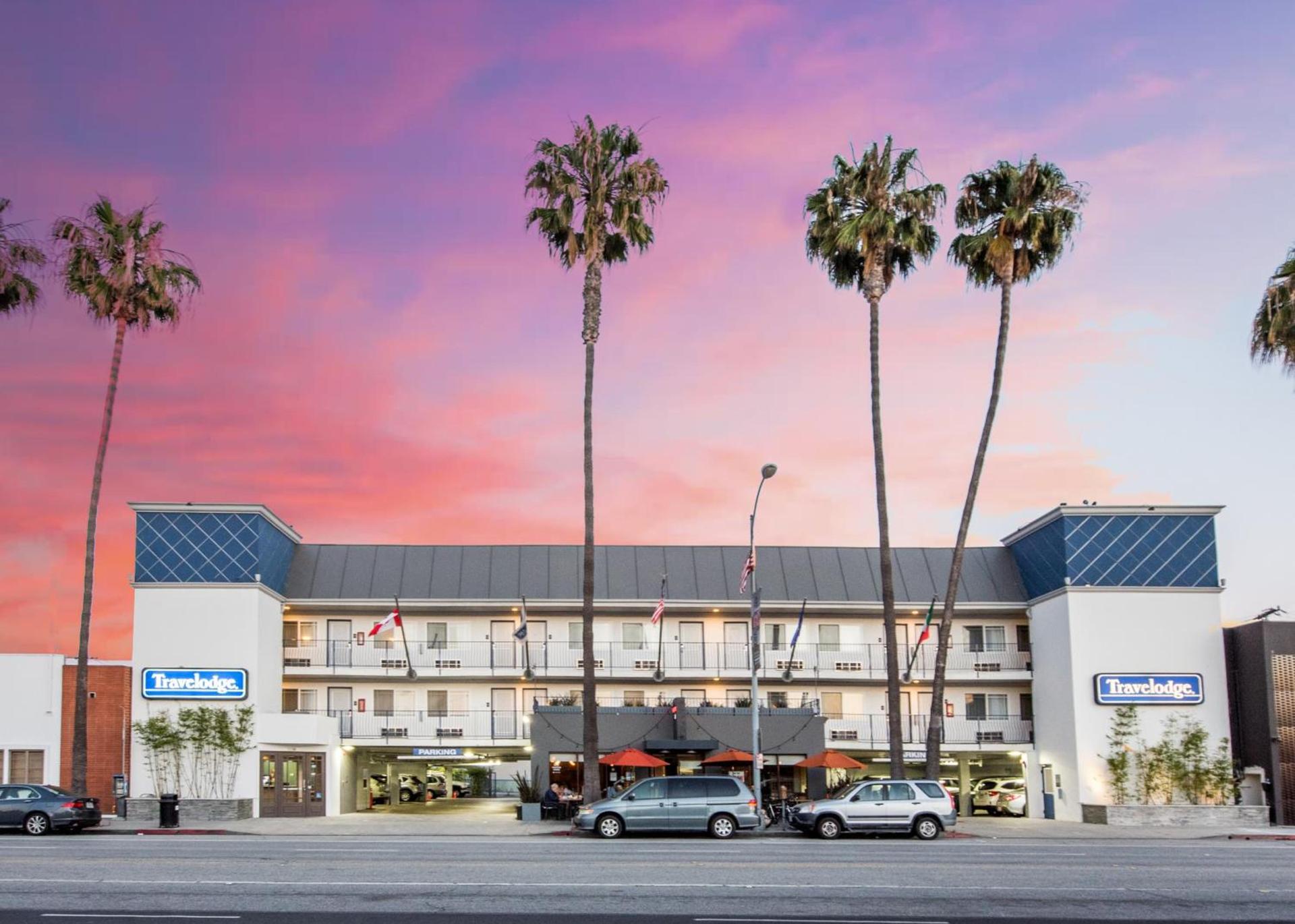Travelodge by Wyndham Culver City photo 33