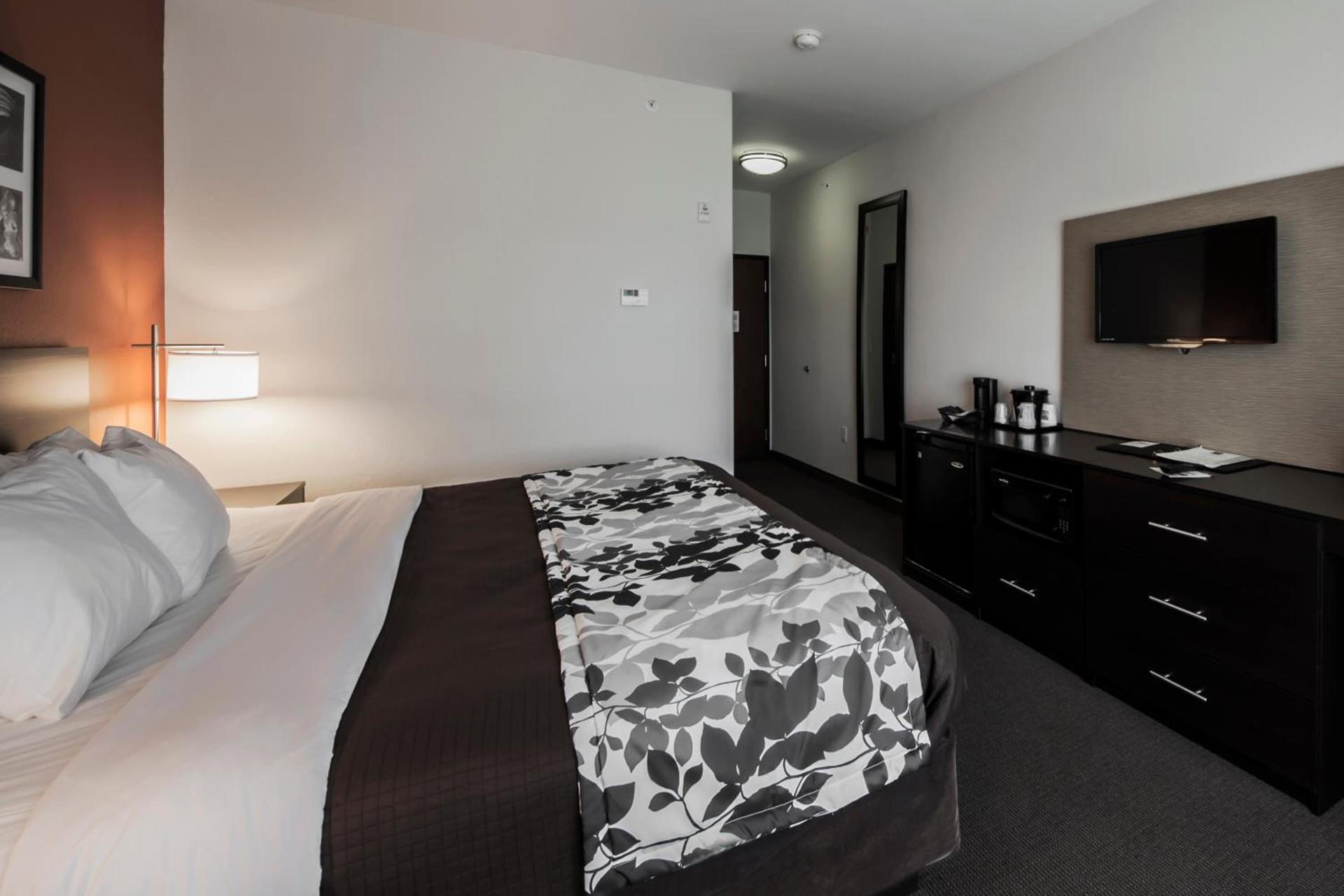 Sleep Inn & Suites Hennessey photo 5