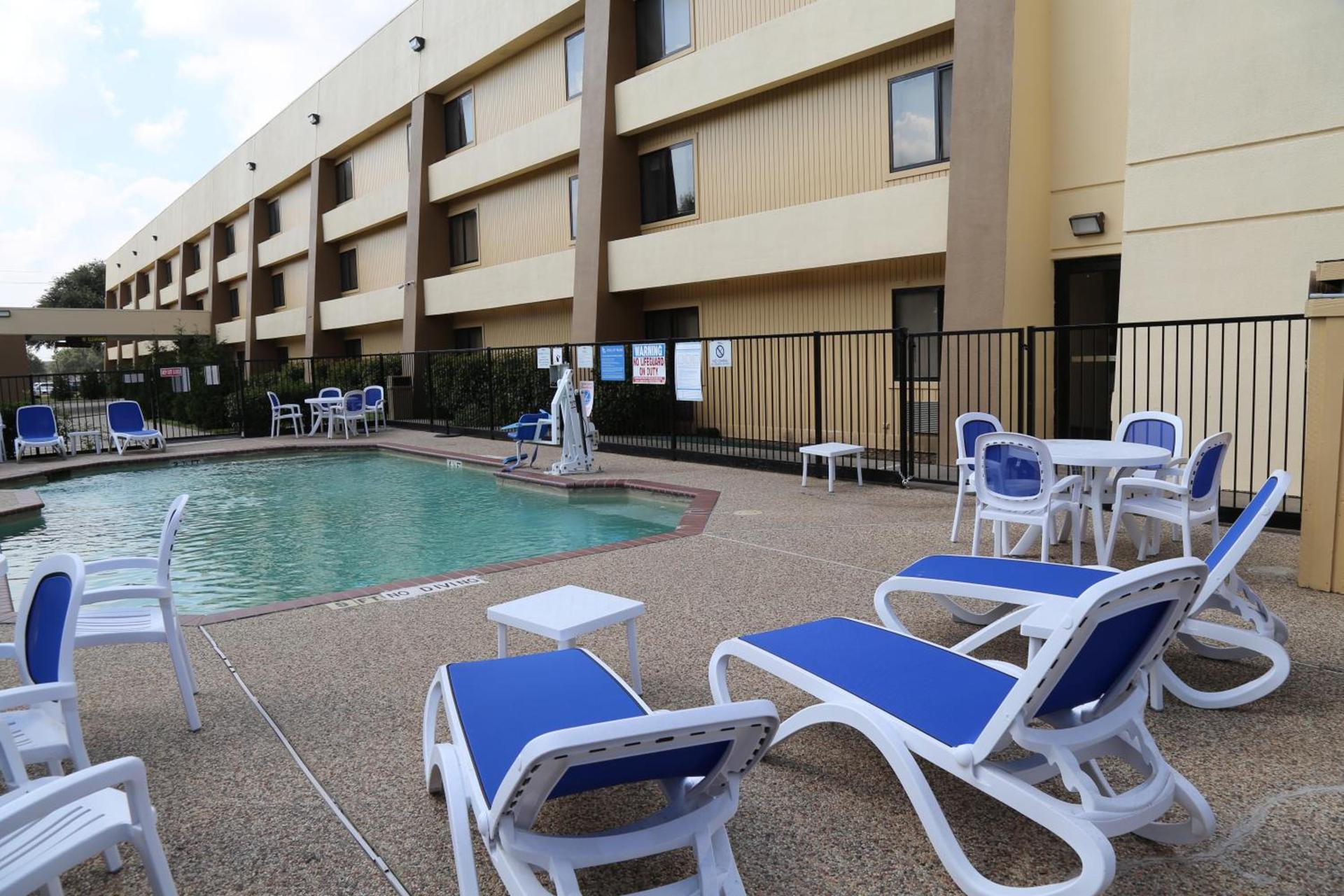 Baymont by Wyndham Plano photo 36