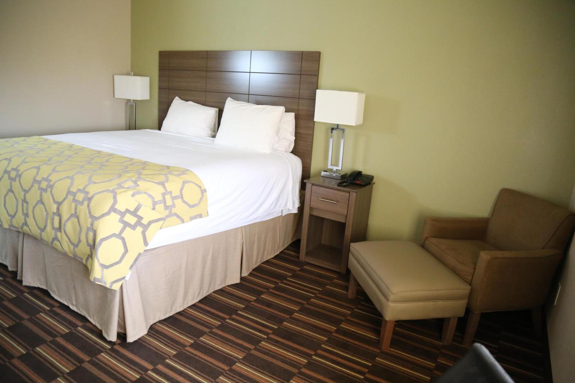 Baymont by Wyndham Plano photo 37
