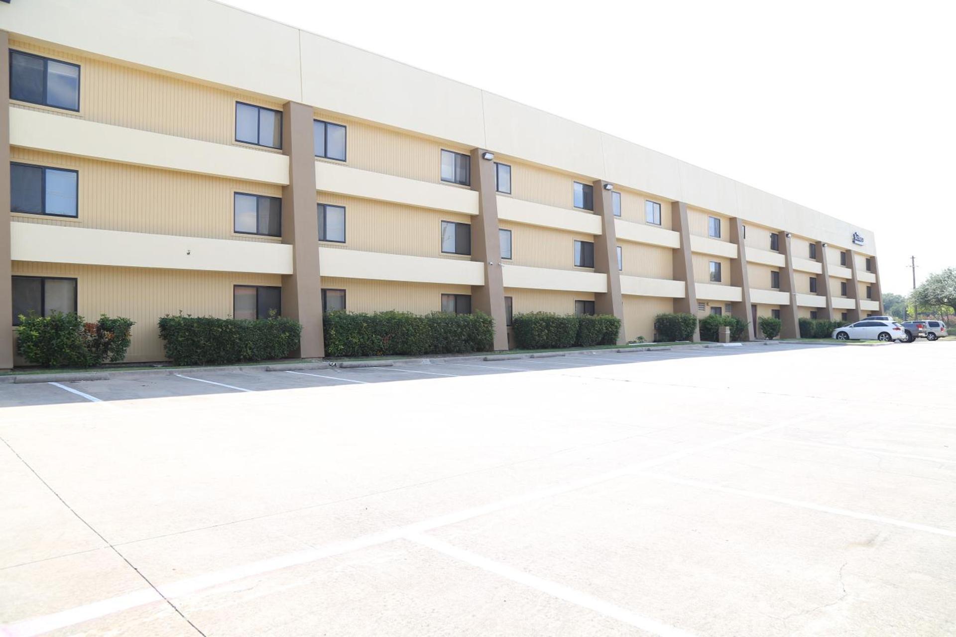 Baymont by Wyndham Plano photo 44