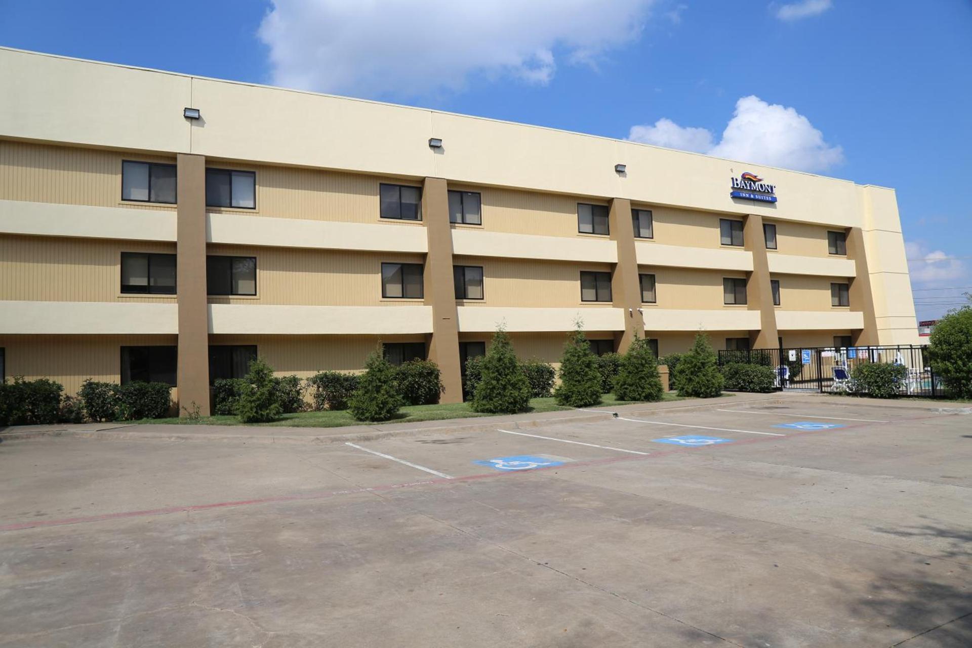 Baymont by Wyndham Plano photo 46