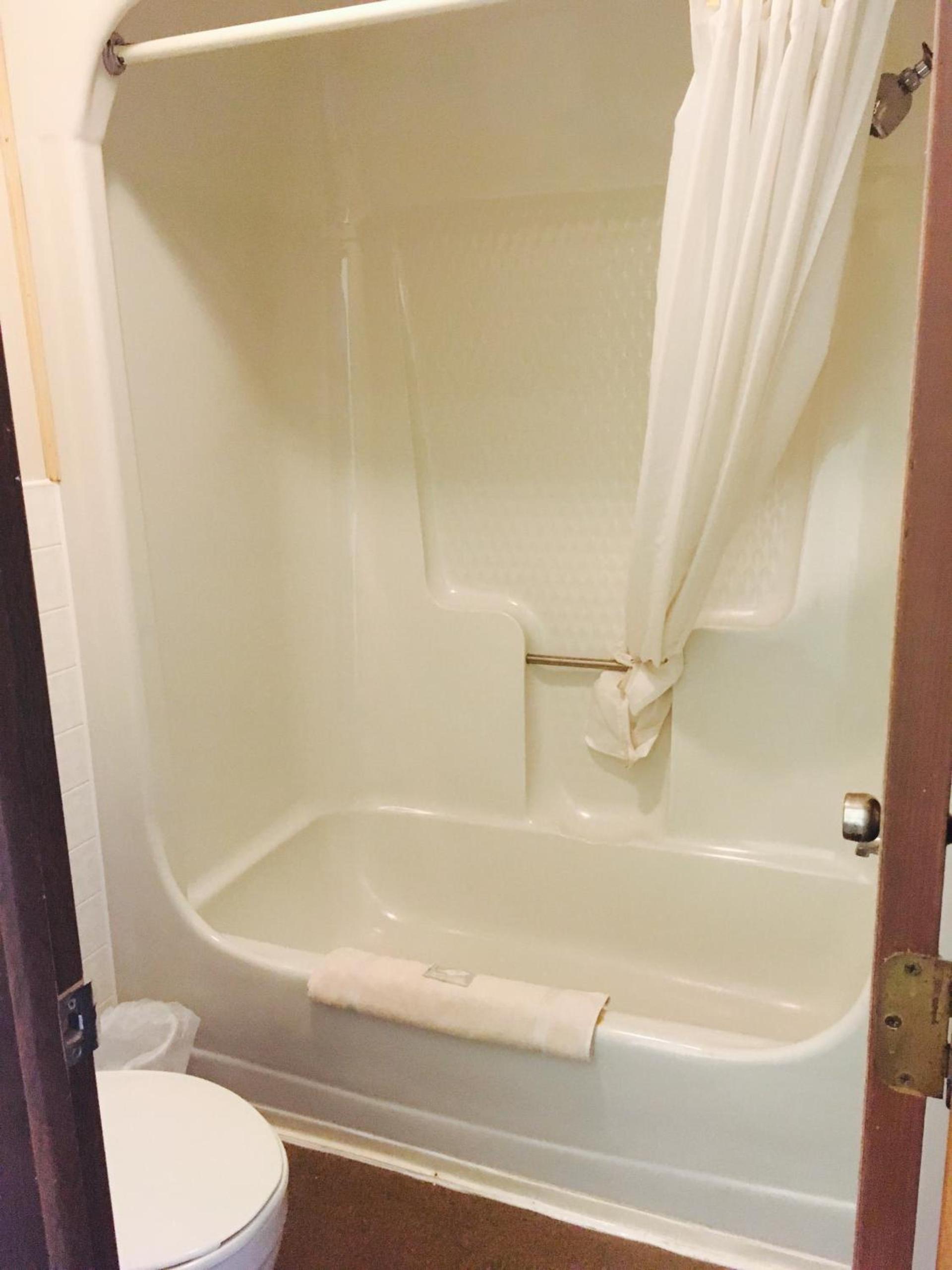 Brown's Motel photo 17