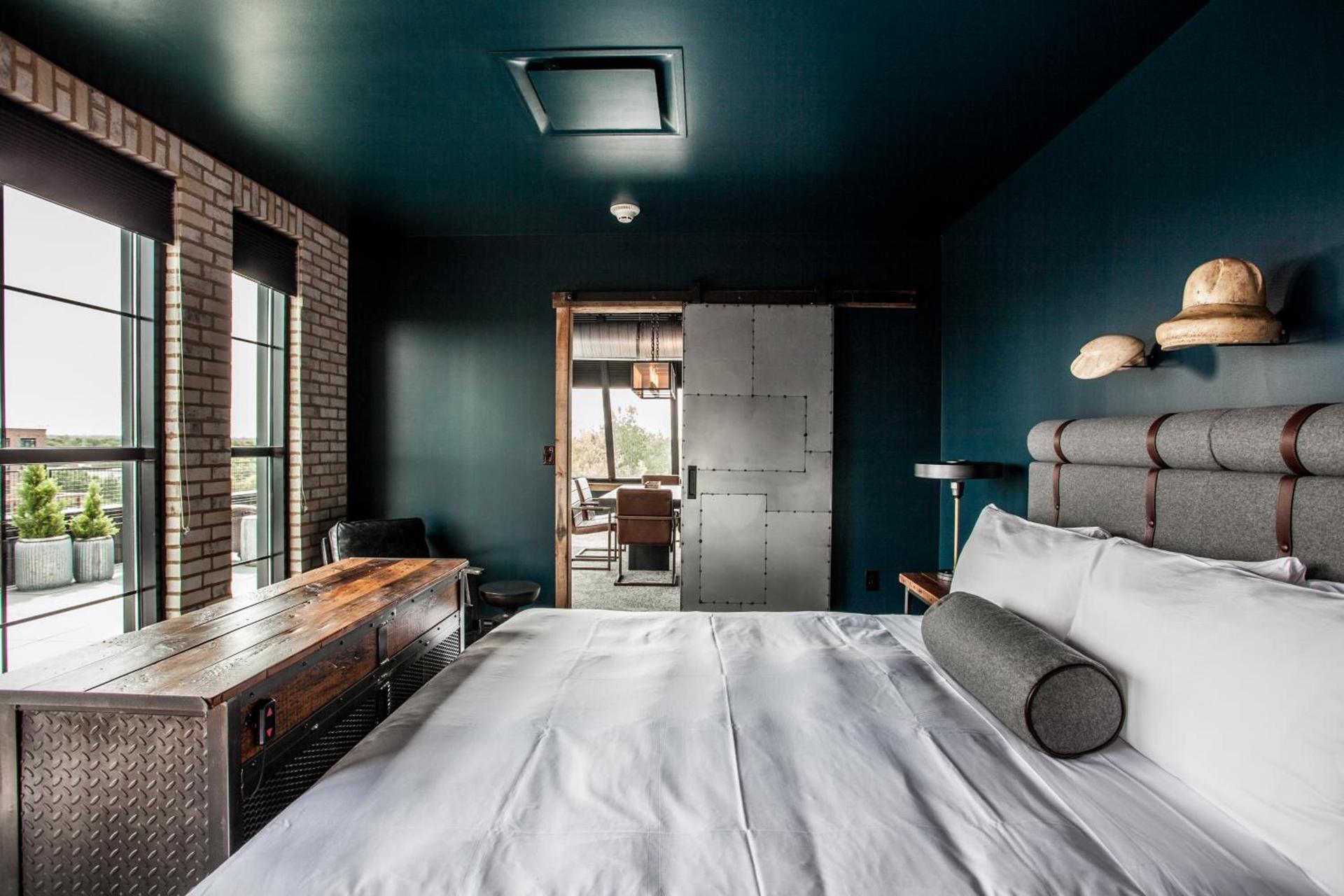 Ironworks Hotel Indy photo 31