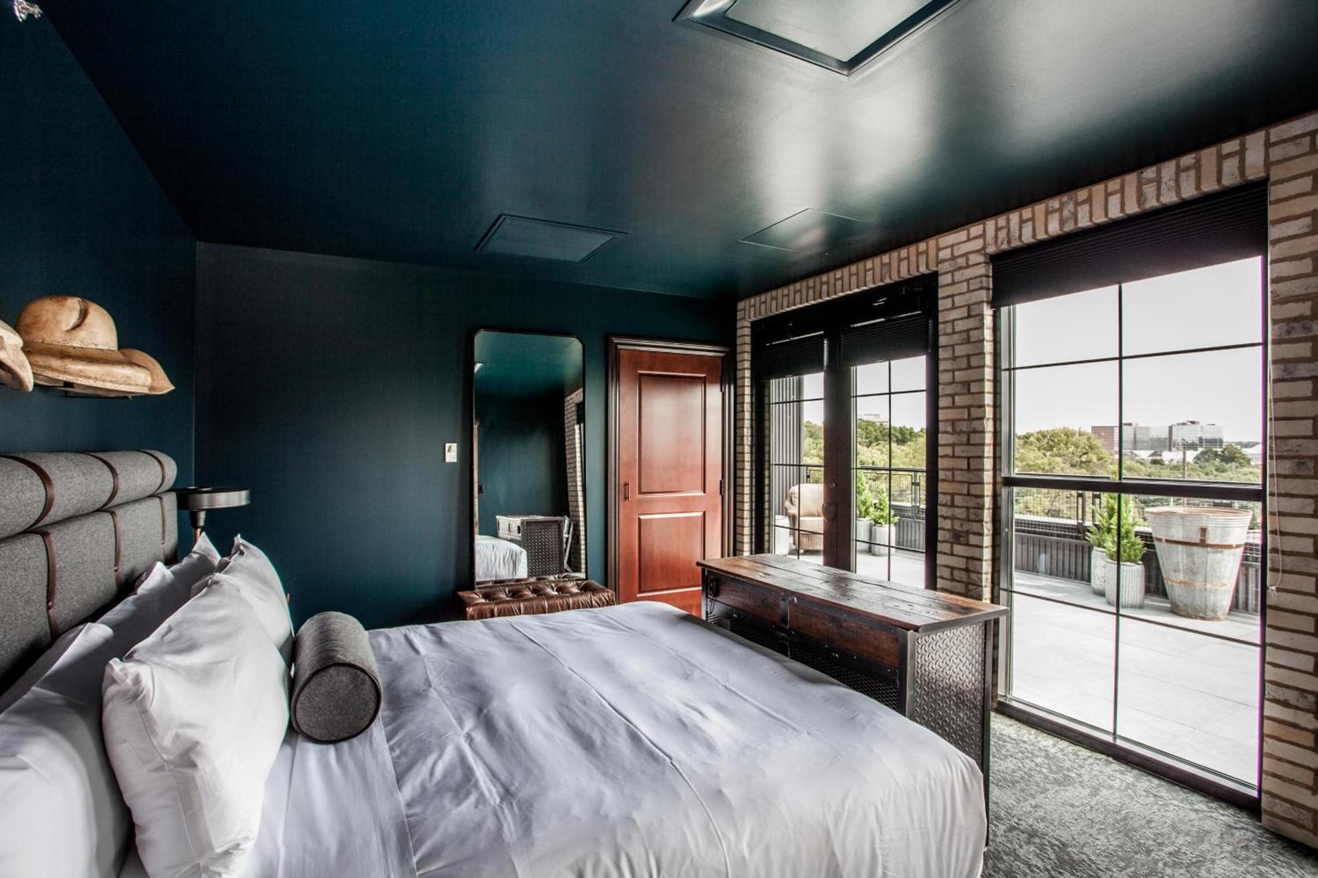 Ironworks Hotel Indy photo 32