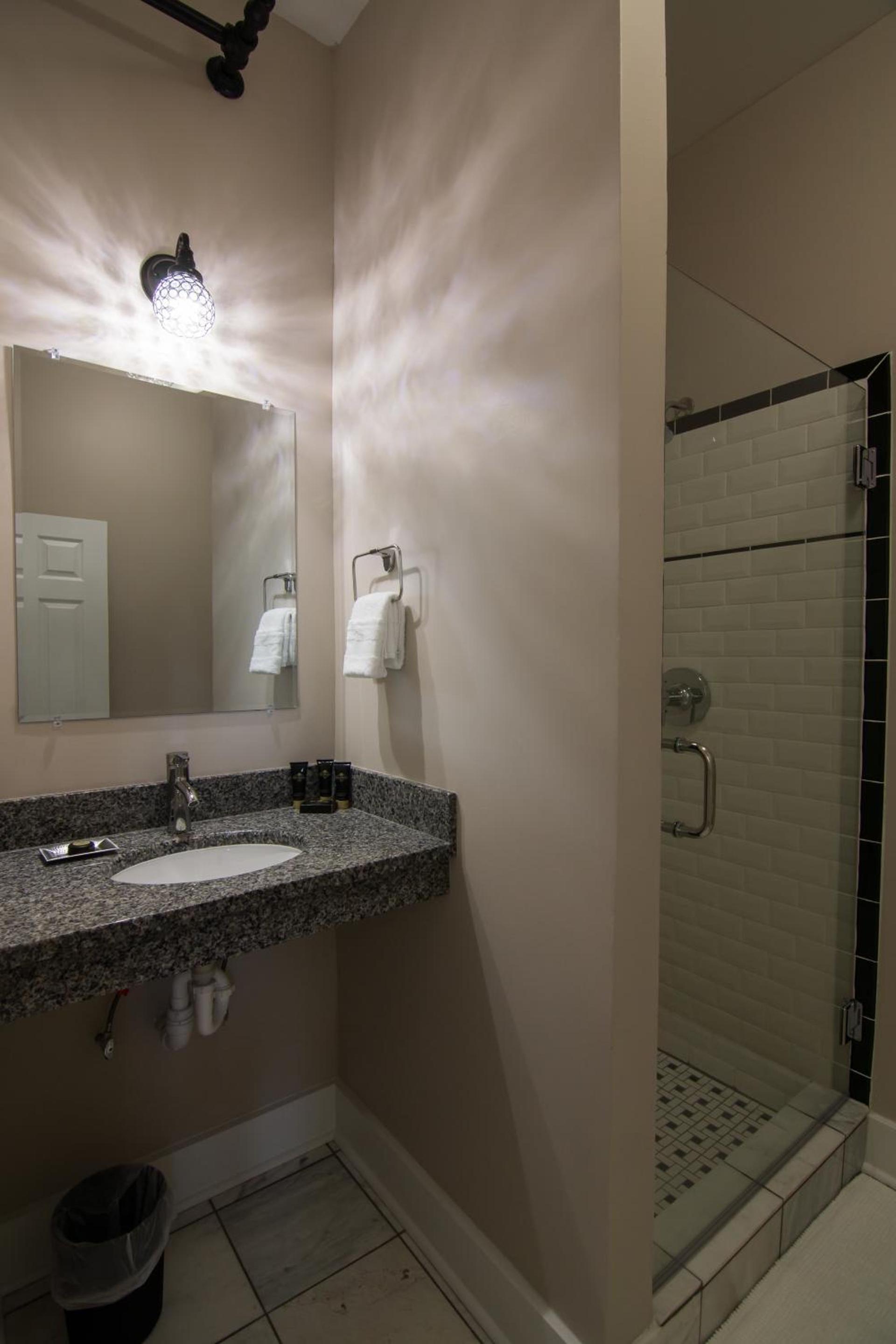 The Sherman Inn photo 45