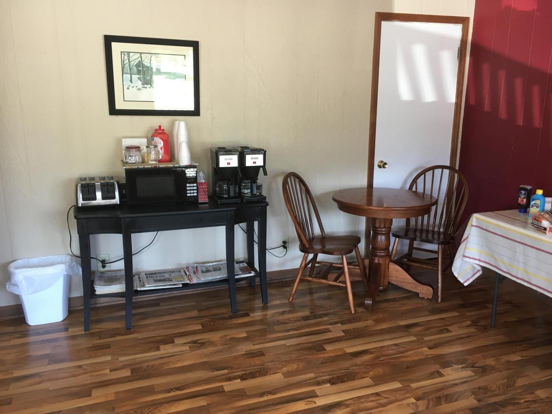Brown's Motel photo 25