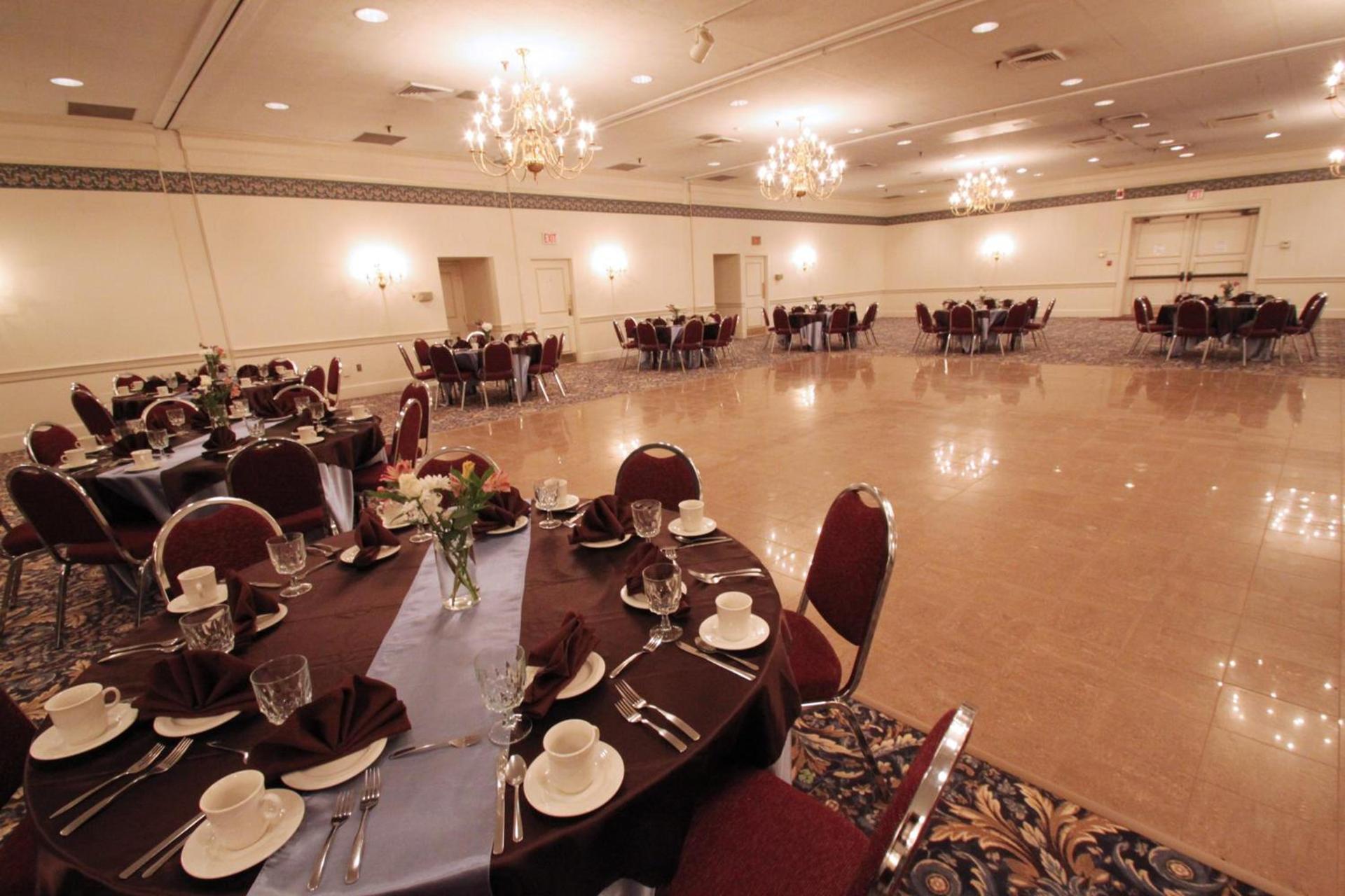 Fireside Inn & Suites West Lebanon photo 45