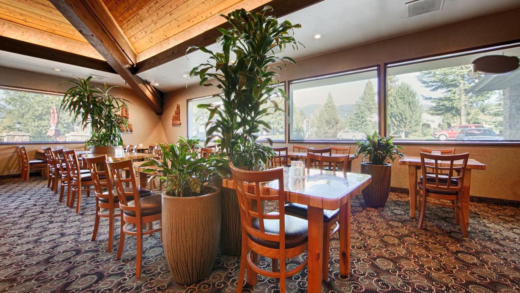 Best Western Plus Tree House photo 27