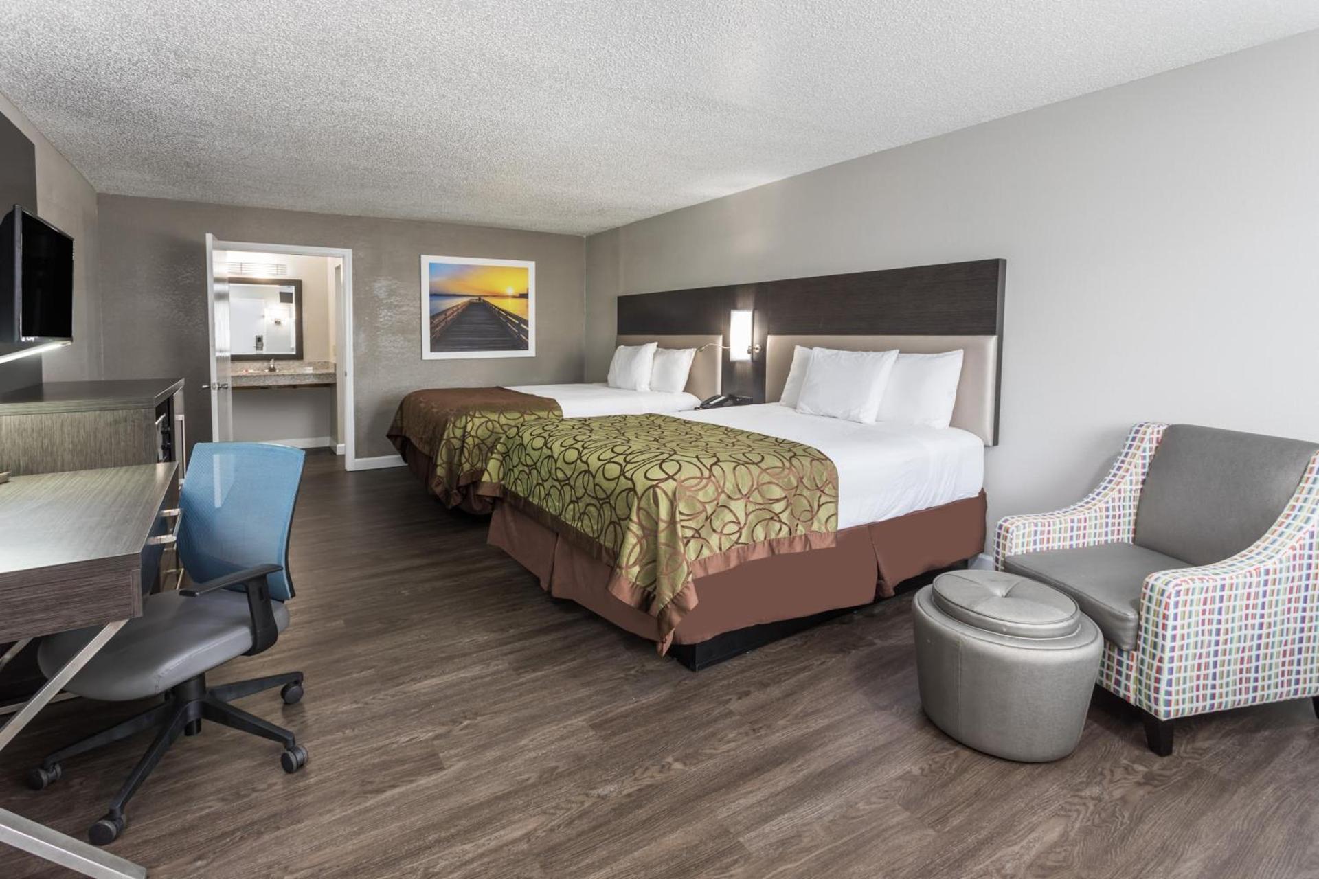 Days Inn by Wyndham Goose Creek photo 17