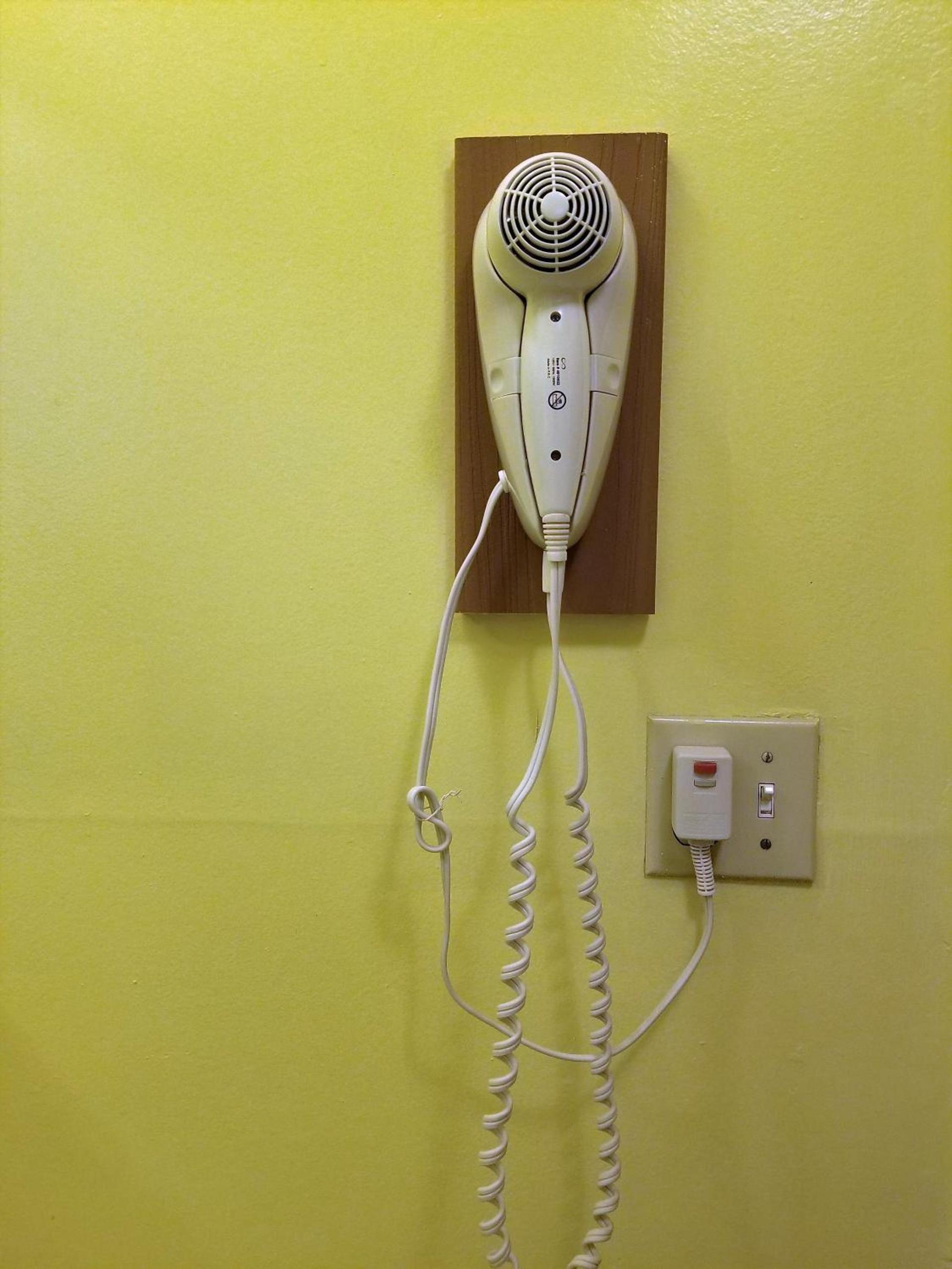 Regency Inn photo 10