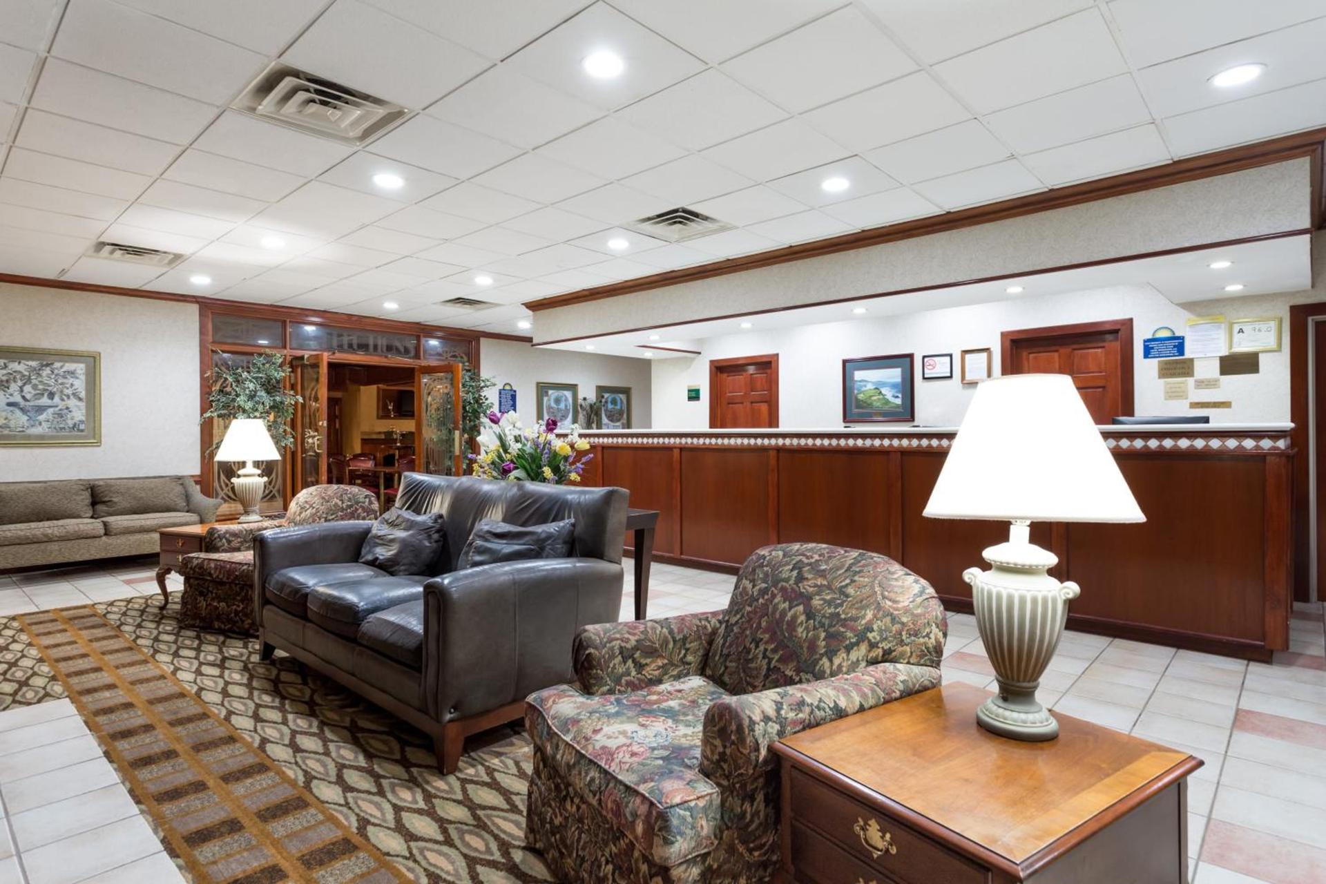 Clarion Inn Southern Pines - Pinehurst photo 38