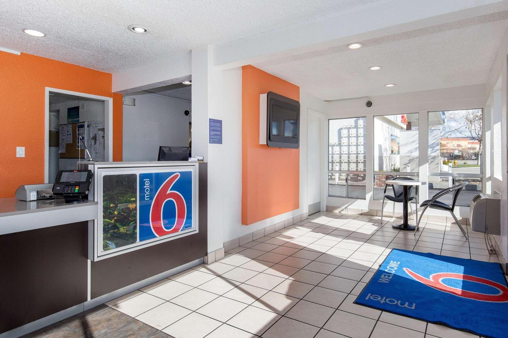 Motel 6 Hayward, CA- Silicon Valley Gateway photo 42