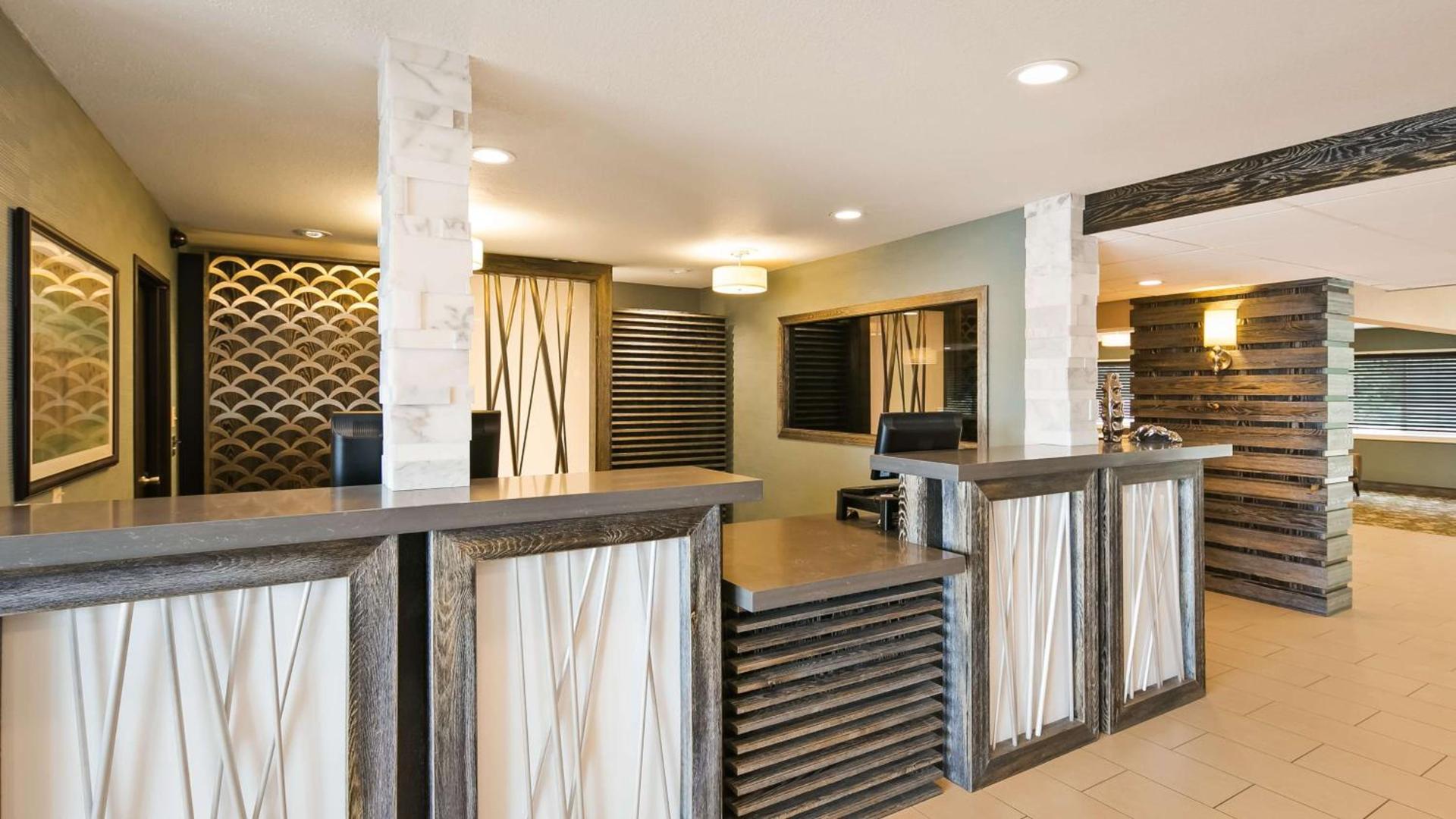 Best Western Long Beach Inn photo 2