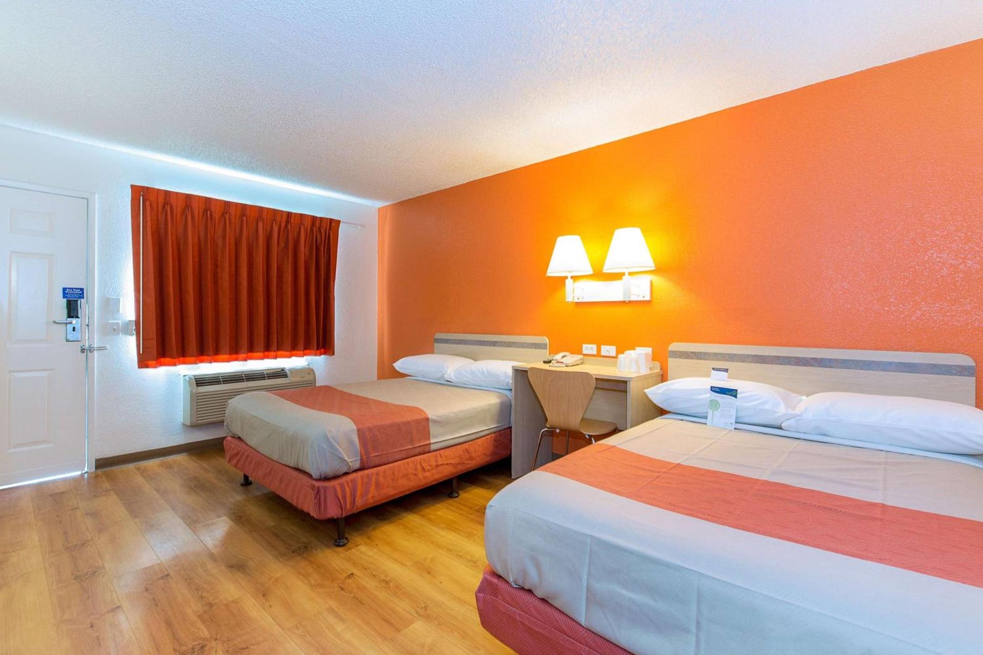 Motel 6 Hayward, CA- Silicon Valley Gateway photo 50