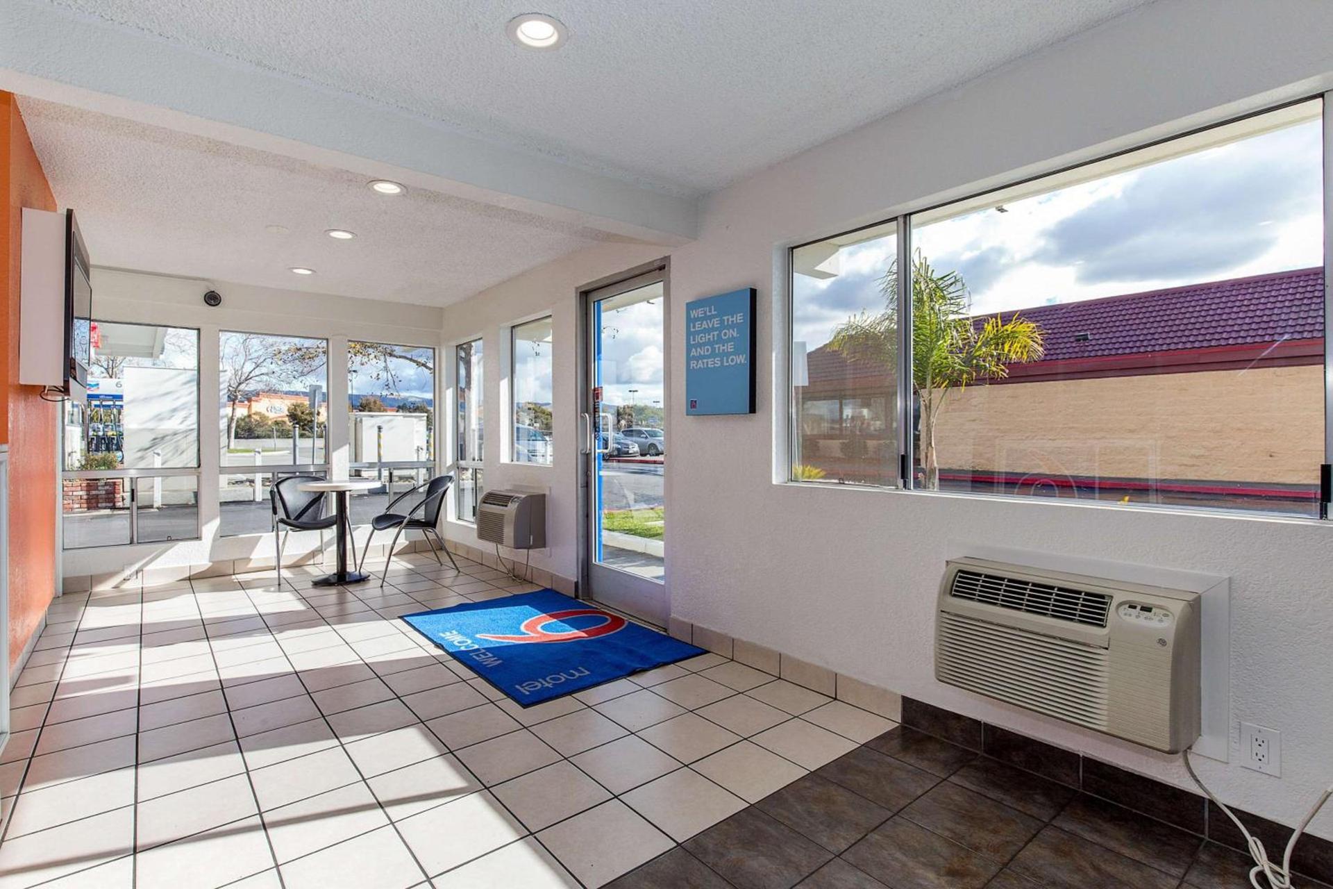 Motel 6 Hayward, CA- Silicon Valley Gateway photo 54