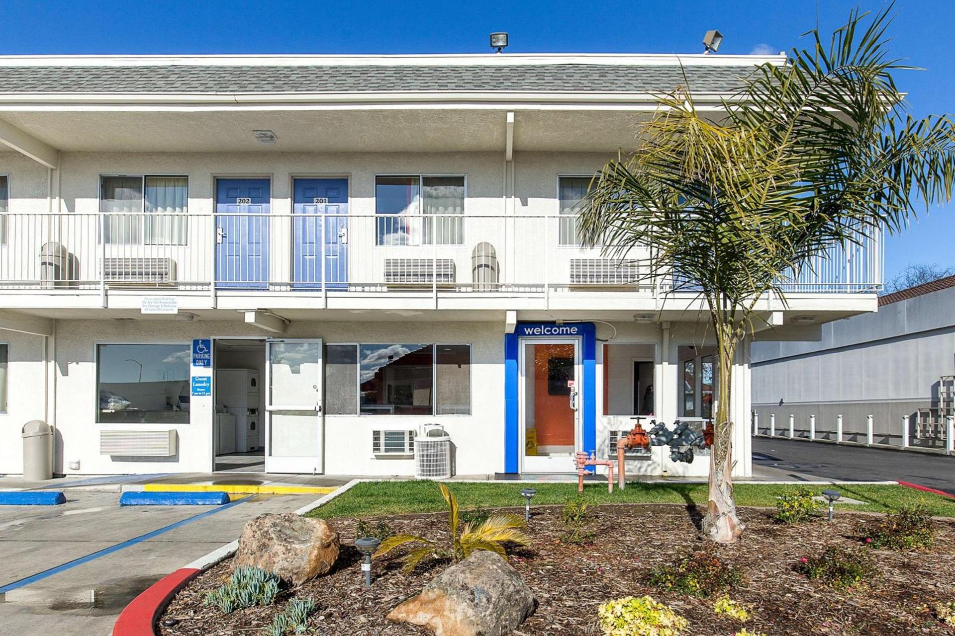 Motel 6 Hayward, CA- Silicon Valley Gateway photo 56