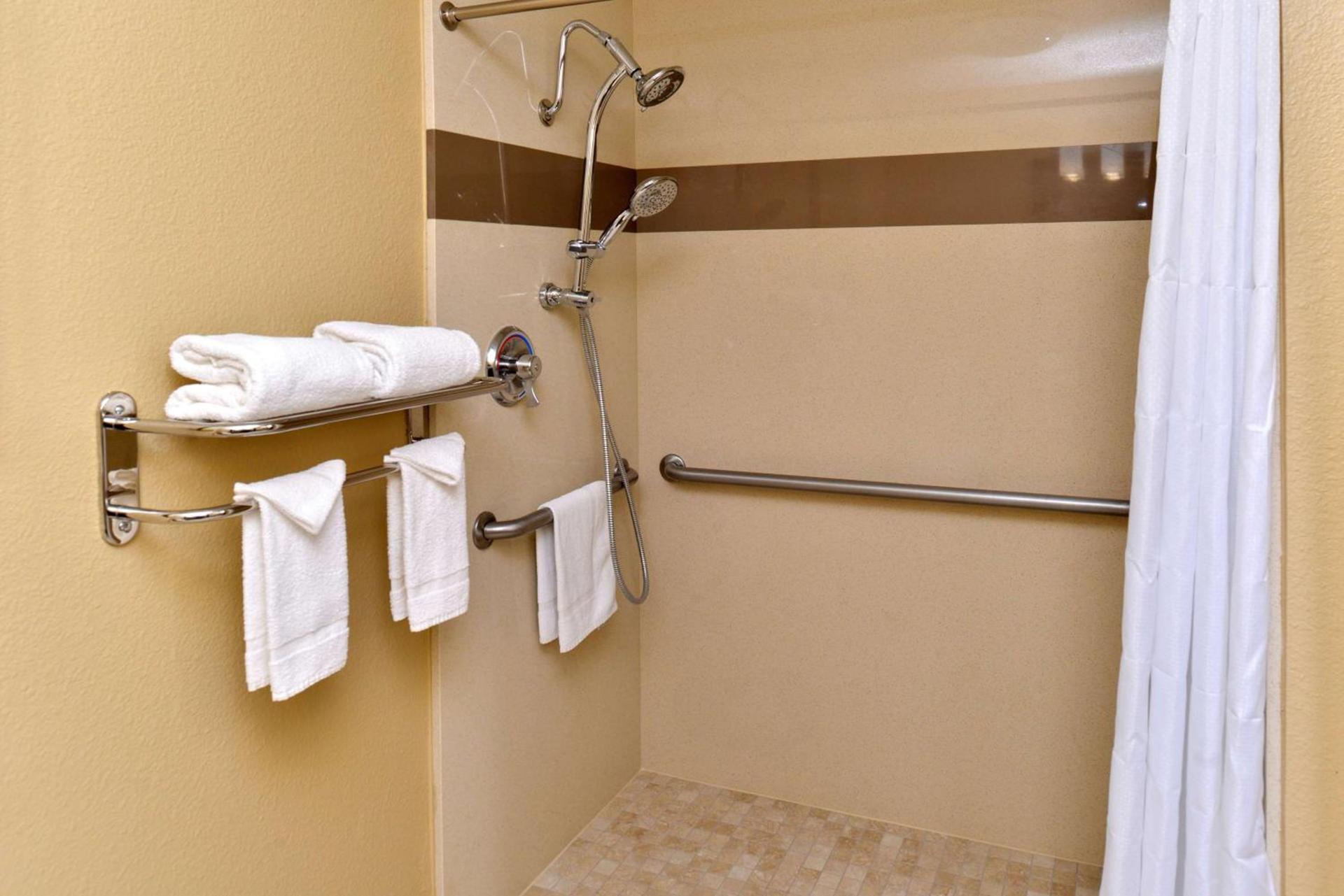 Best Western Long Beach Inn photo 11