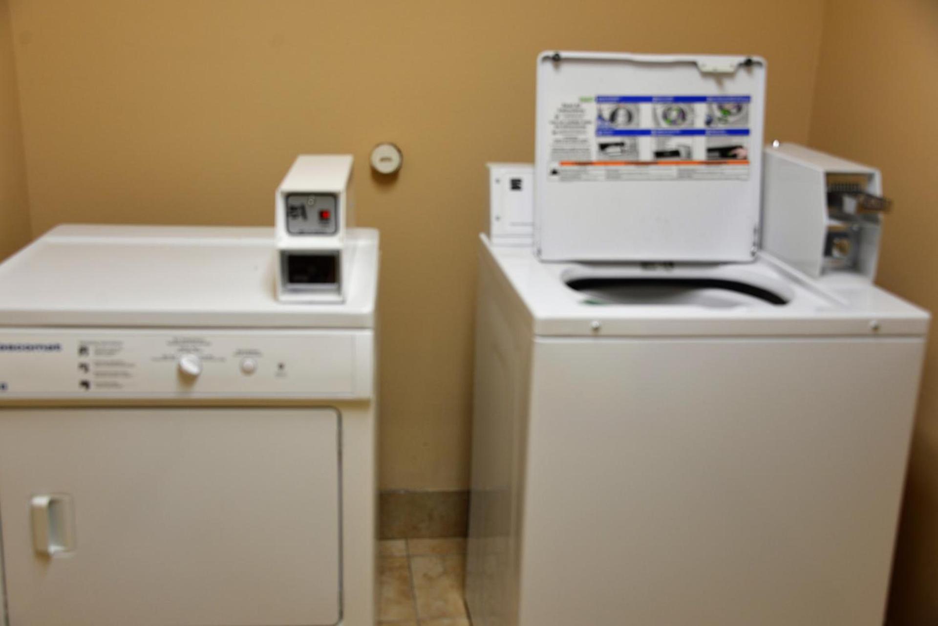 Irish Inn and Suites photo 17