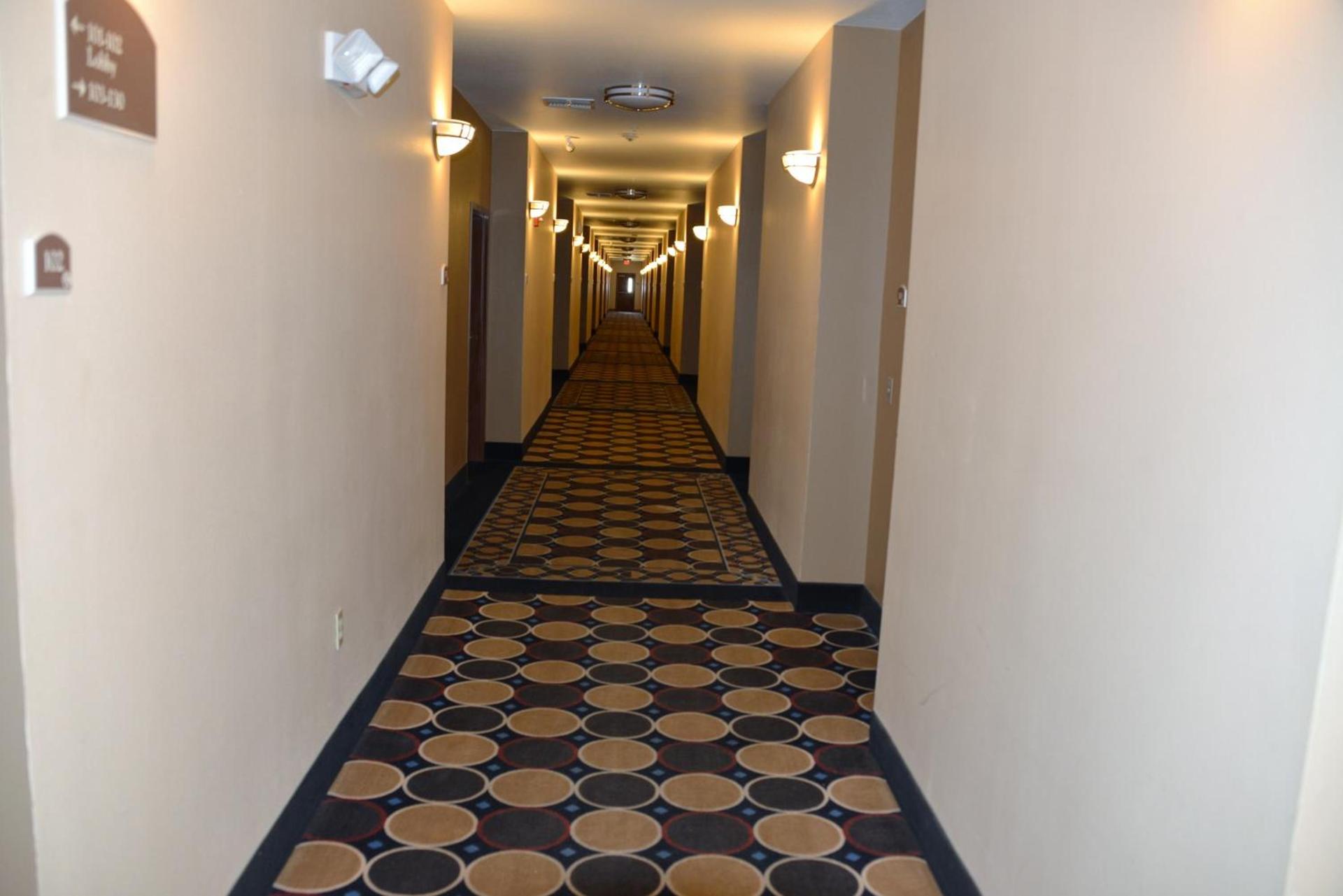 Irish Inn and Suites photo 10