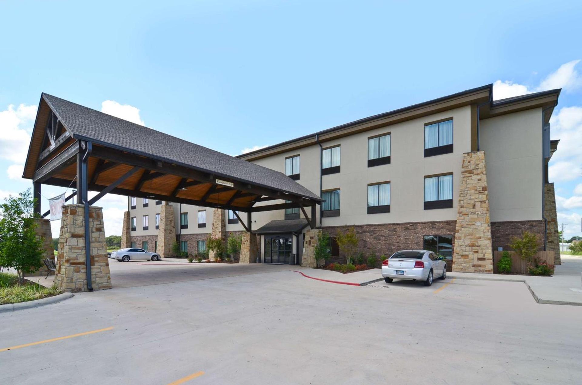 Best Western Plus Emory at Lake Fork Inn & Suites photo 1