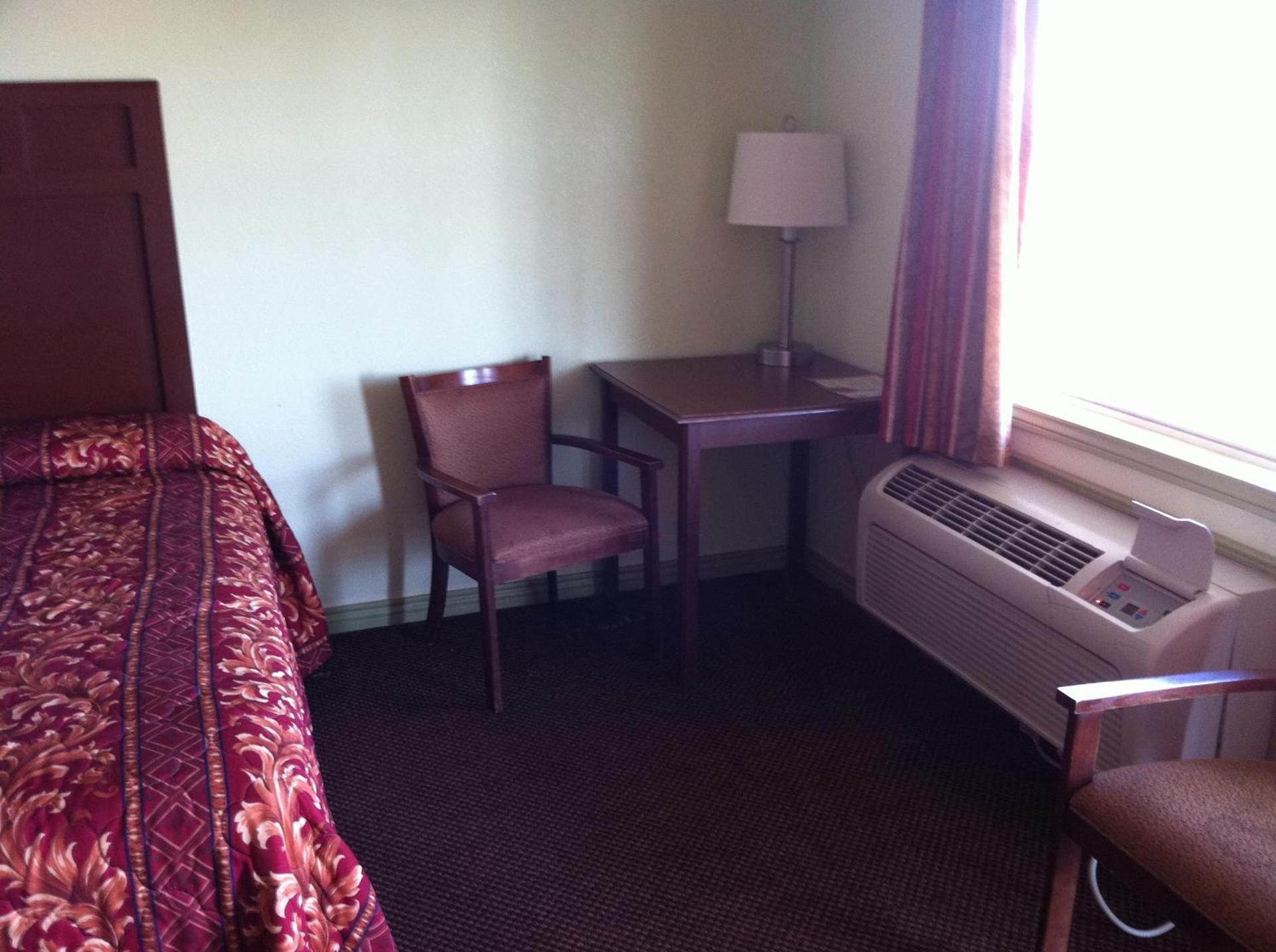 Victorian Inn Midland photo 9