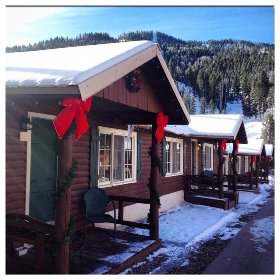 Three Bears Lodge photo 31