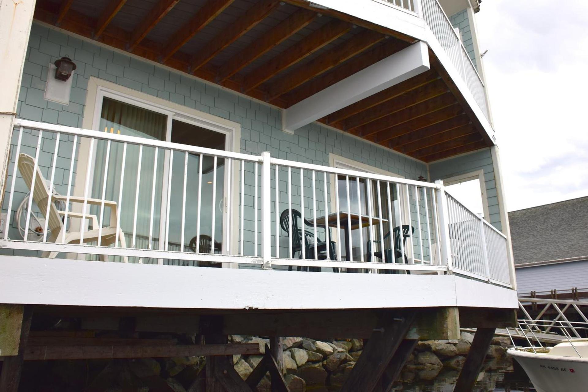 Longliner Lodge and Suites photo 25