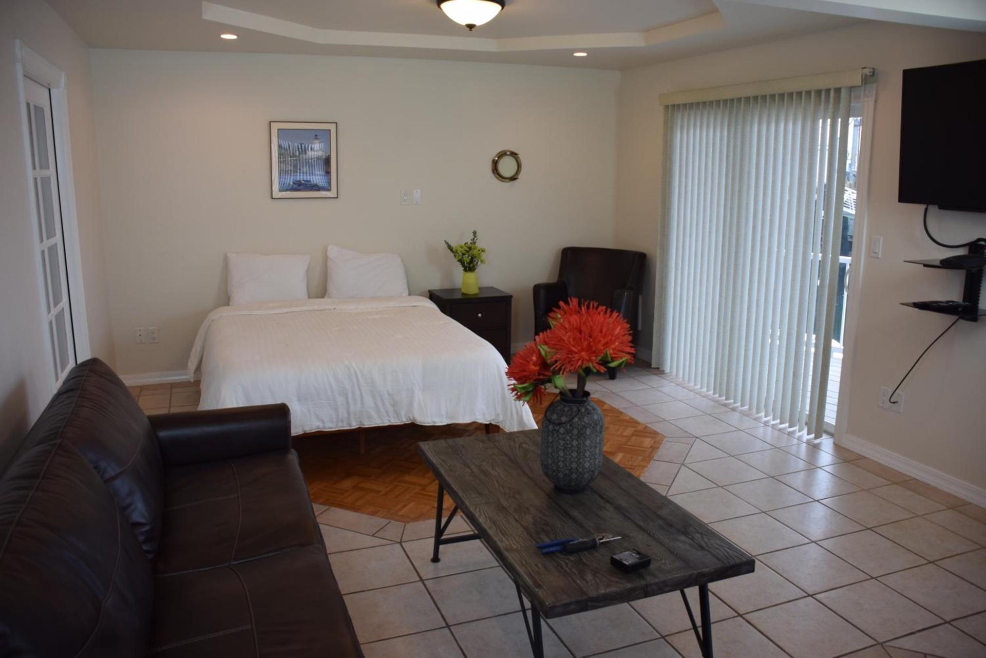 Longliner Lodge and Suites photo 16