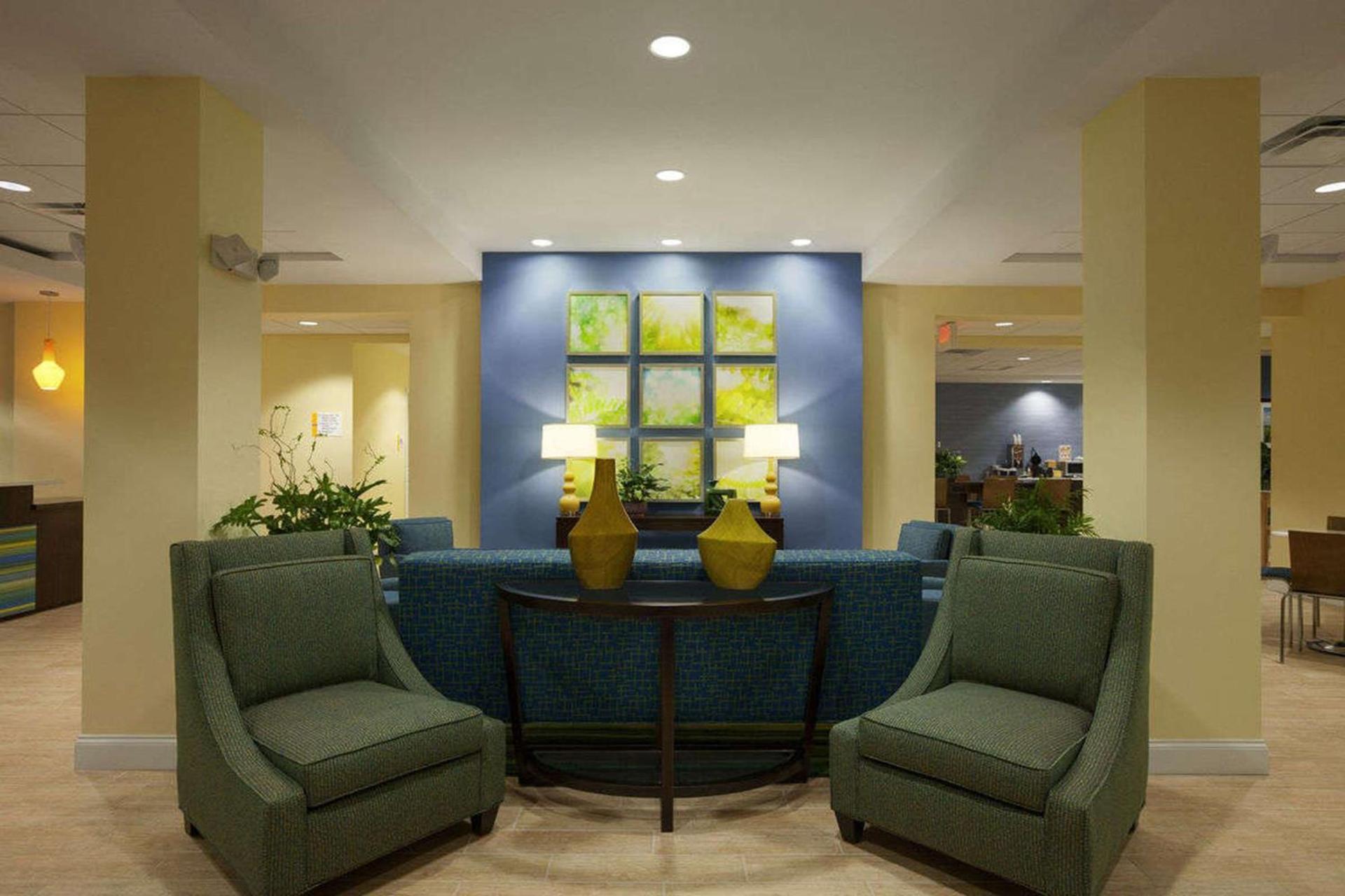 Sleep Inn & Suites Altoona North photo 46
