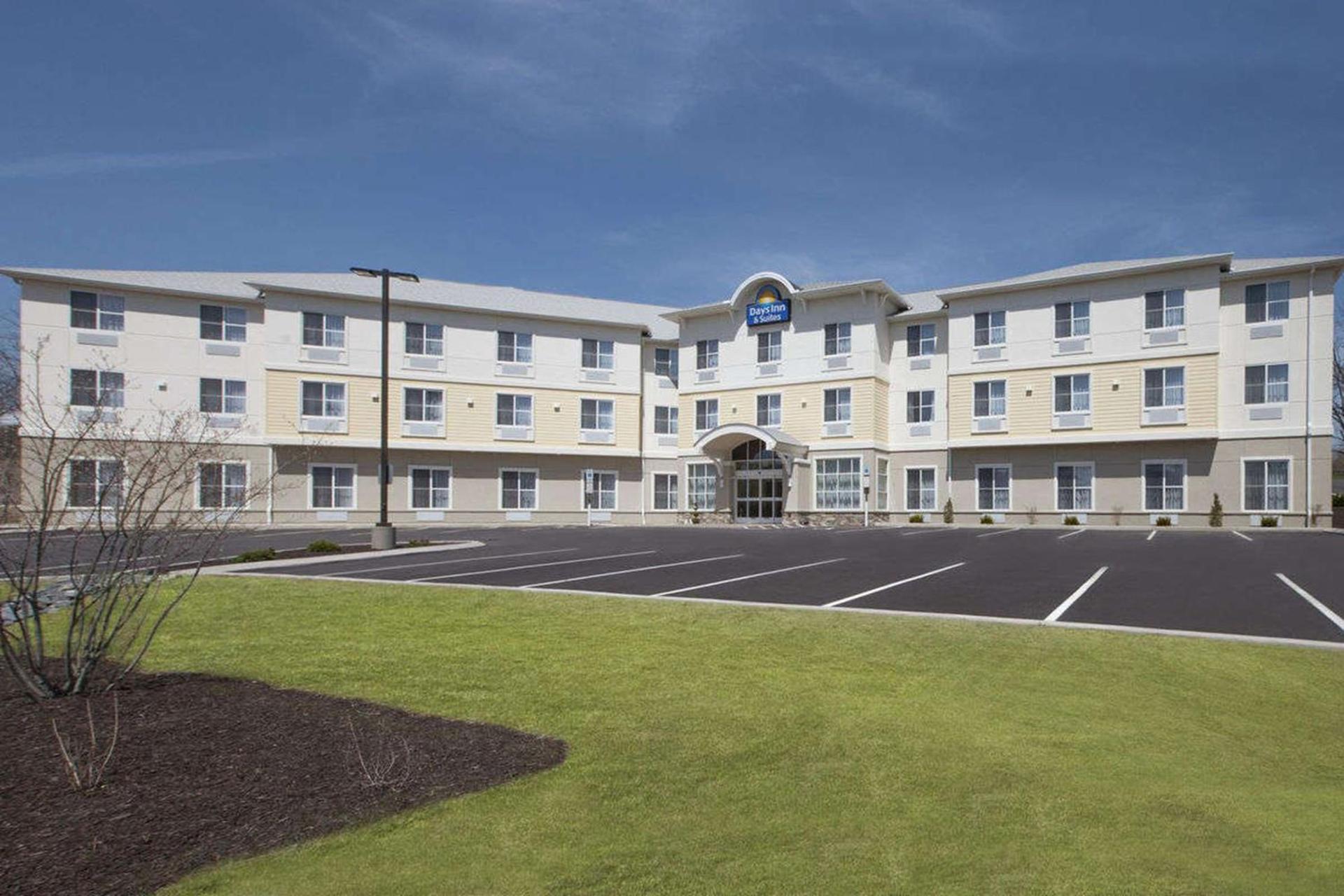 Sleep Inn & Suites Altoona North photo 44
