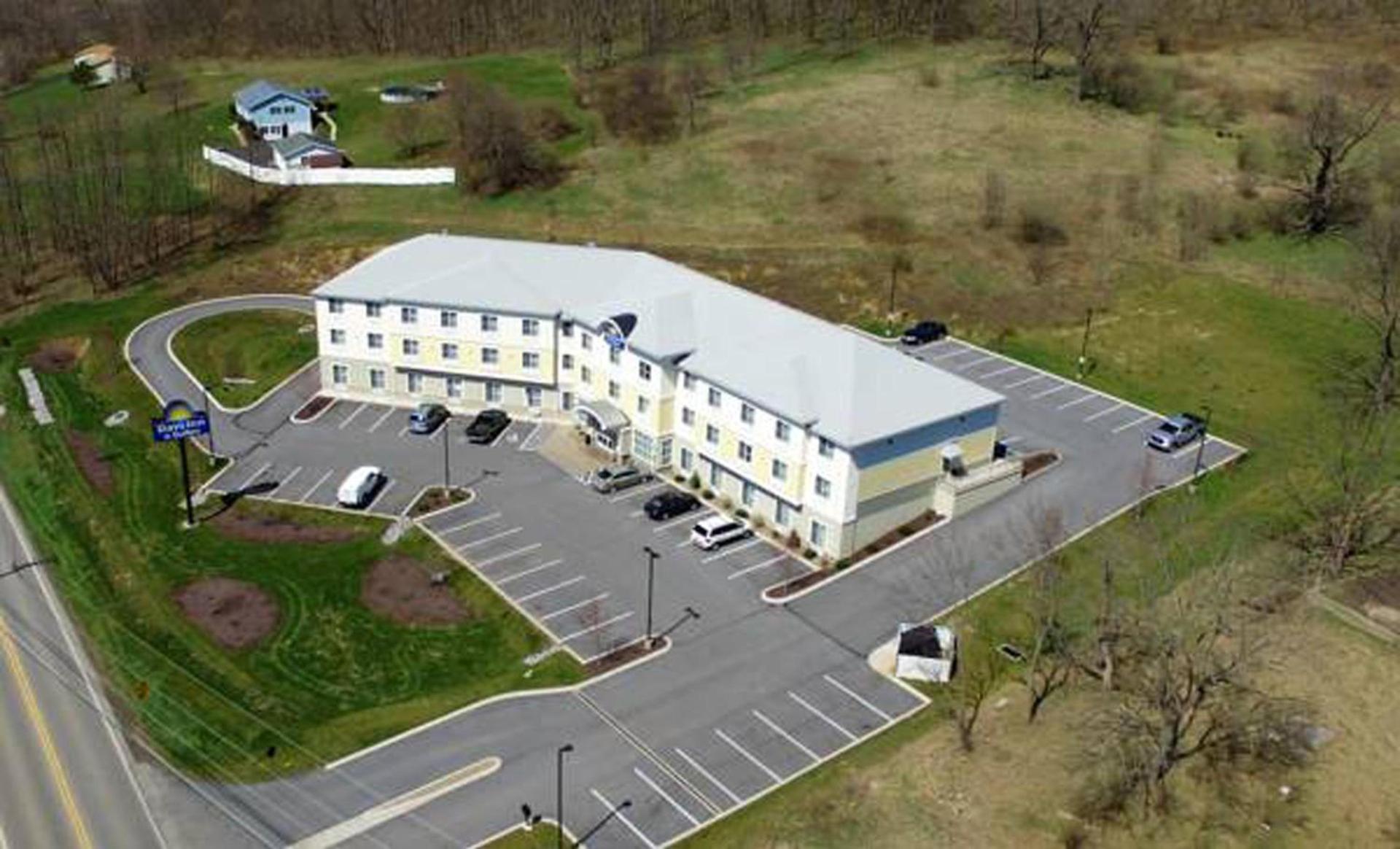 Sleep Inn & Suites Altoona North photo 58