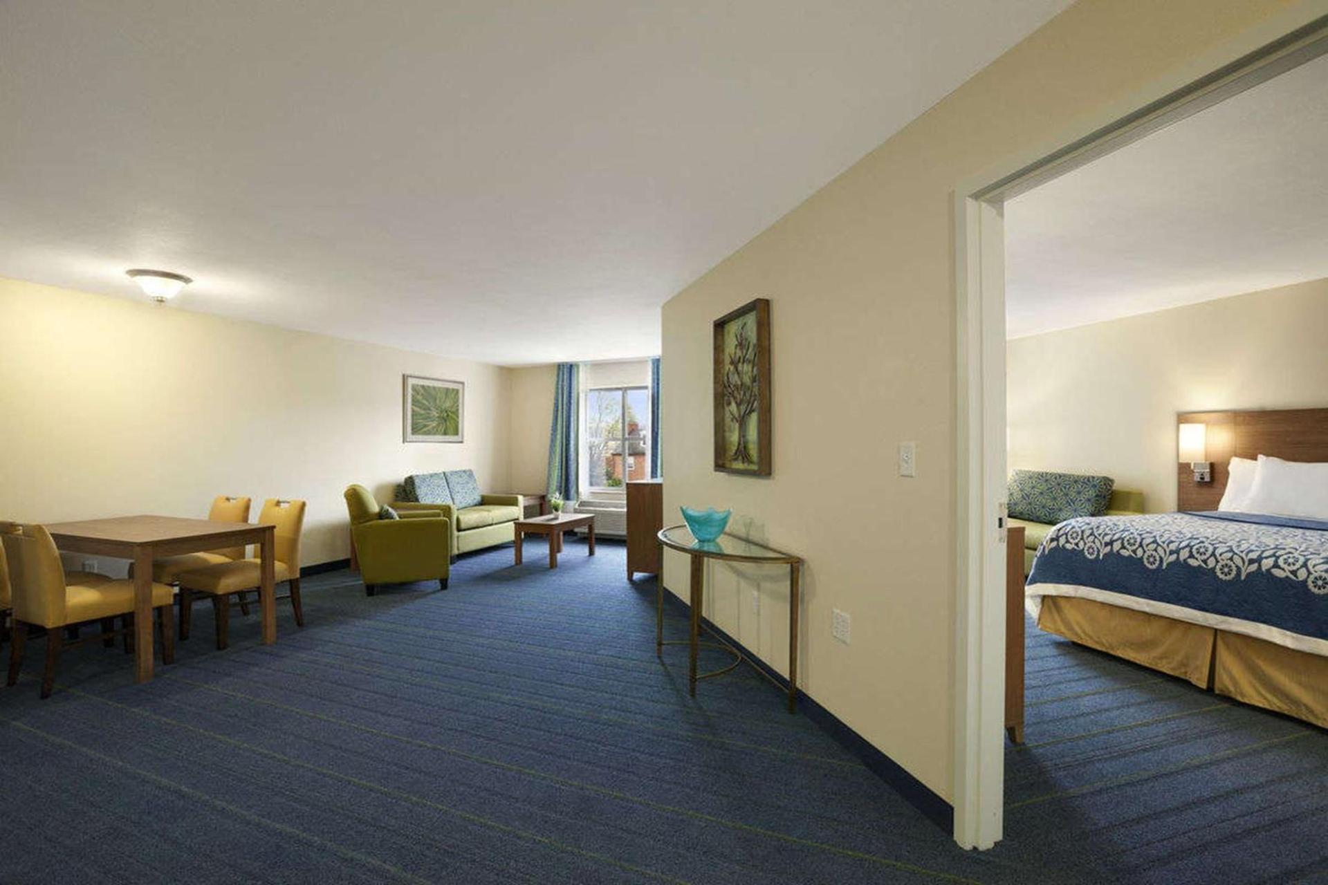 Sleep Inn & Suites Altoona North photo 66