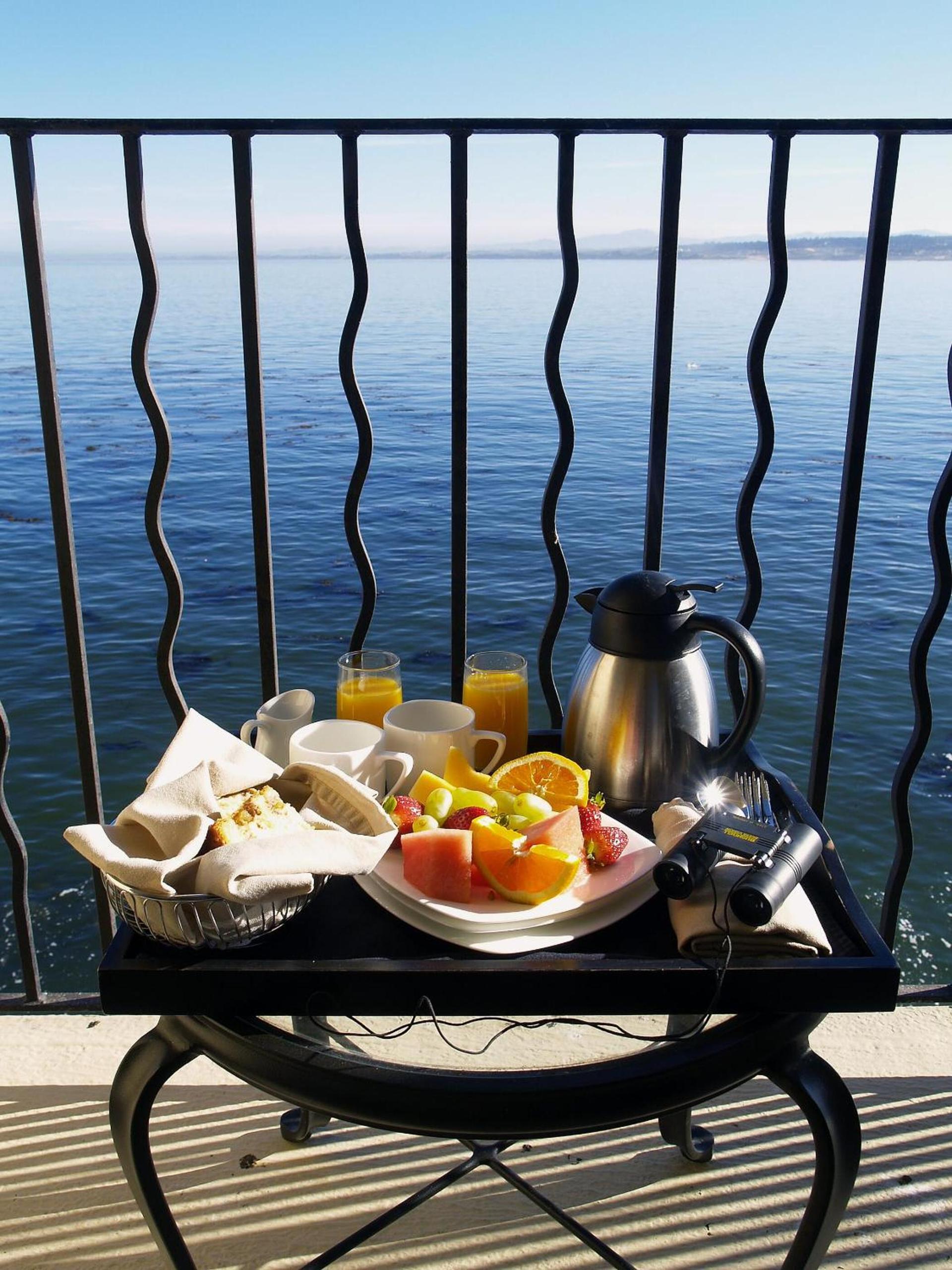 Monterey Bay Inn photo 5