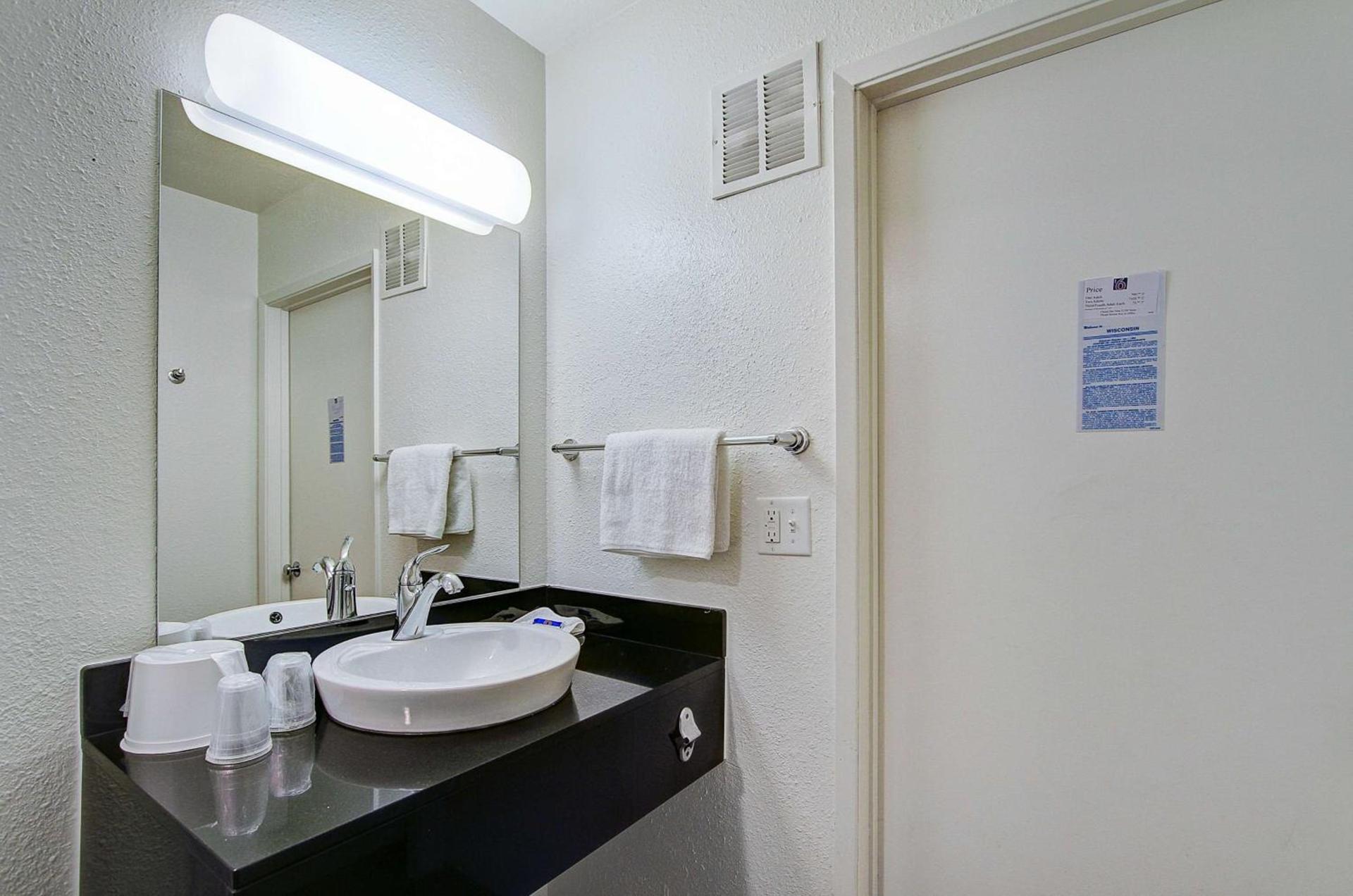 Motel 6-Green Bay, WI photo 12