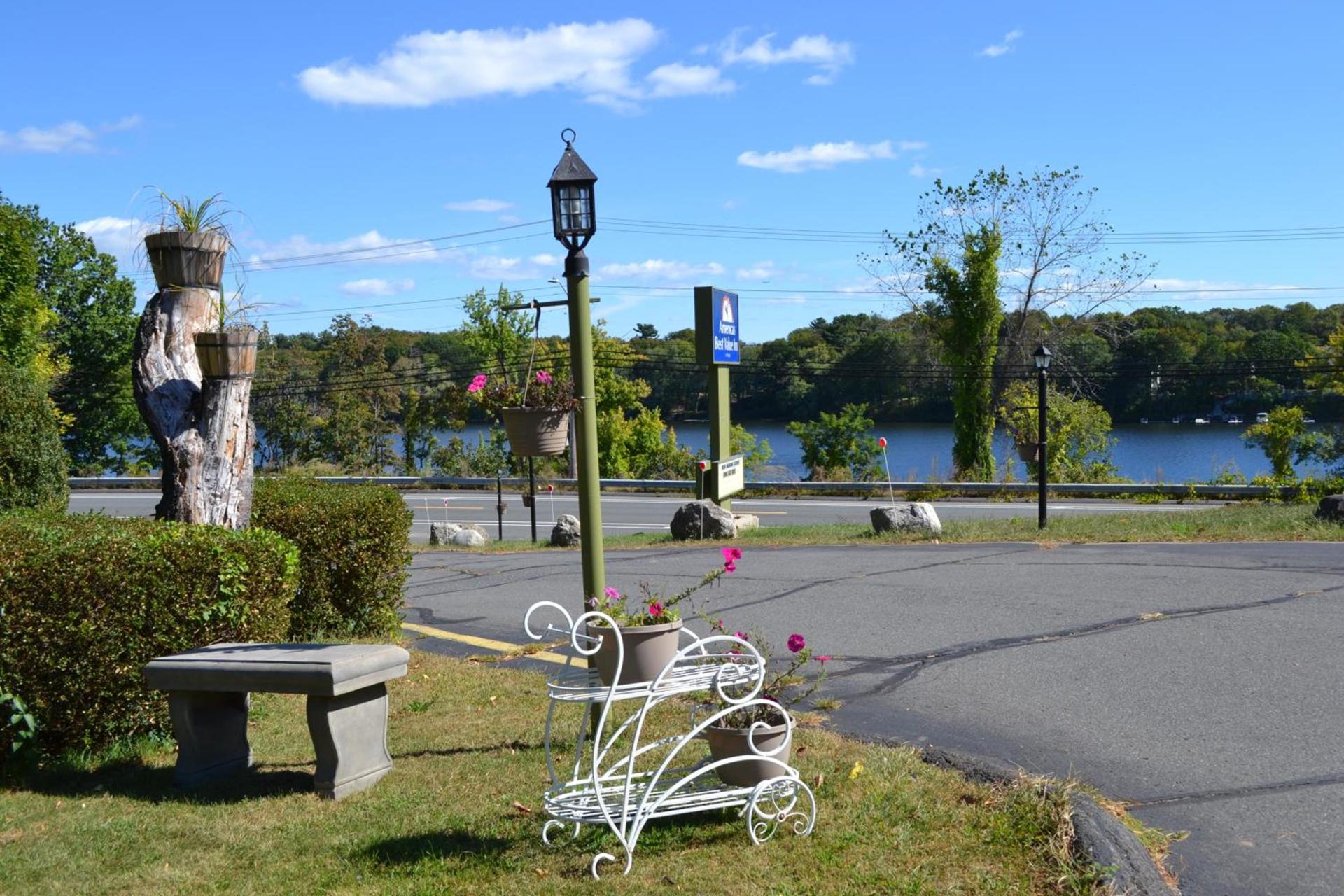 Mount Holyoke Inn photo 48