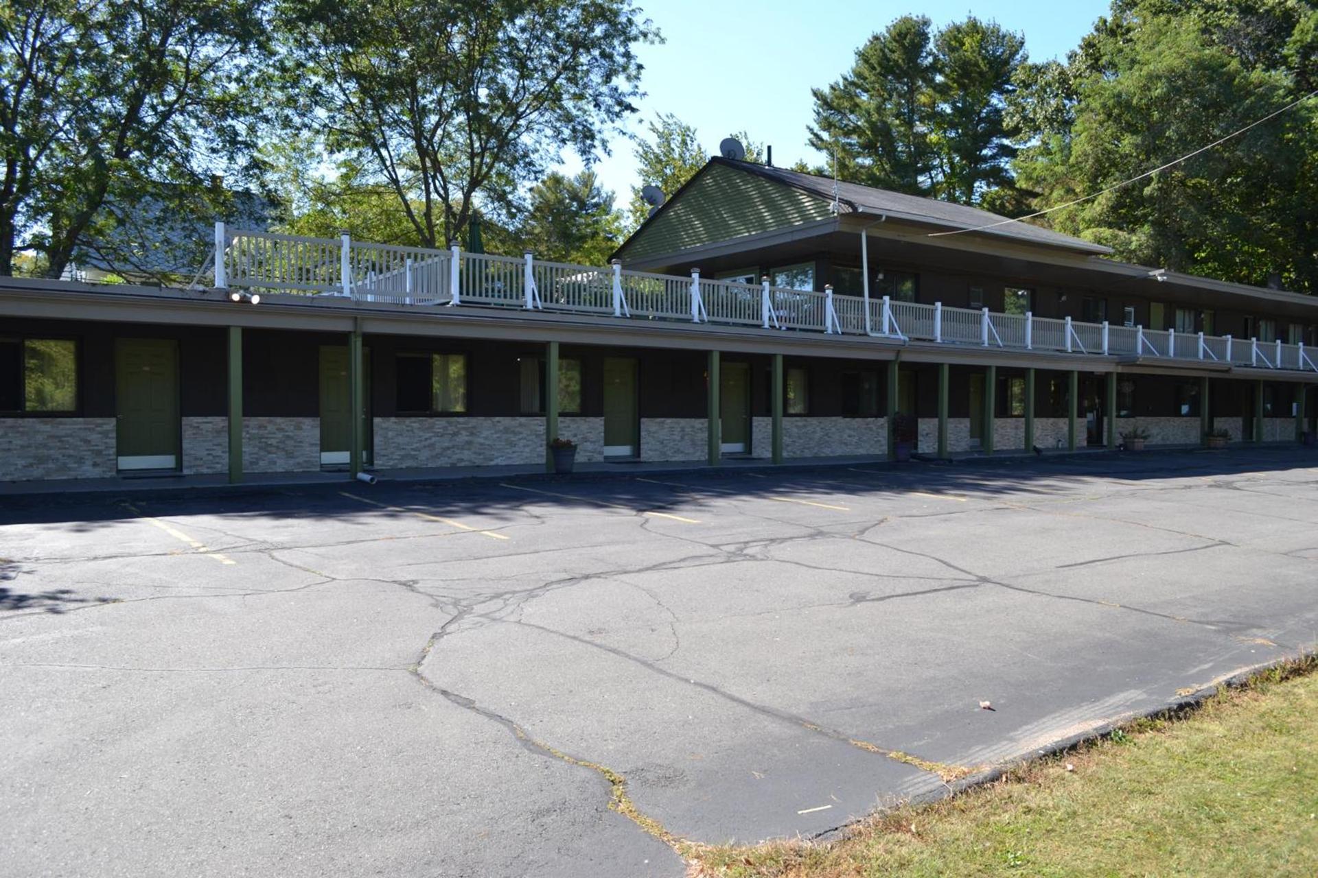 Mount Holyoke Inn photo 8