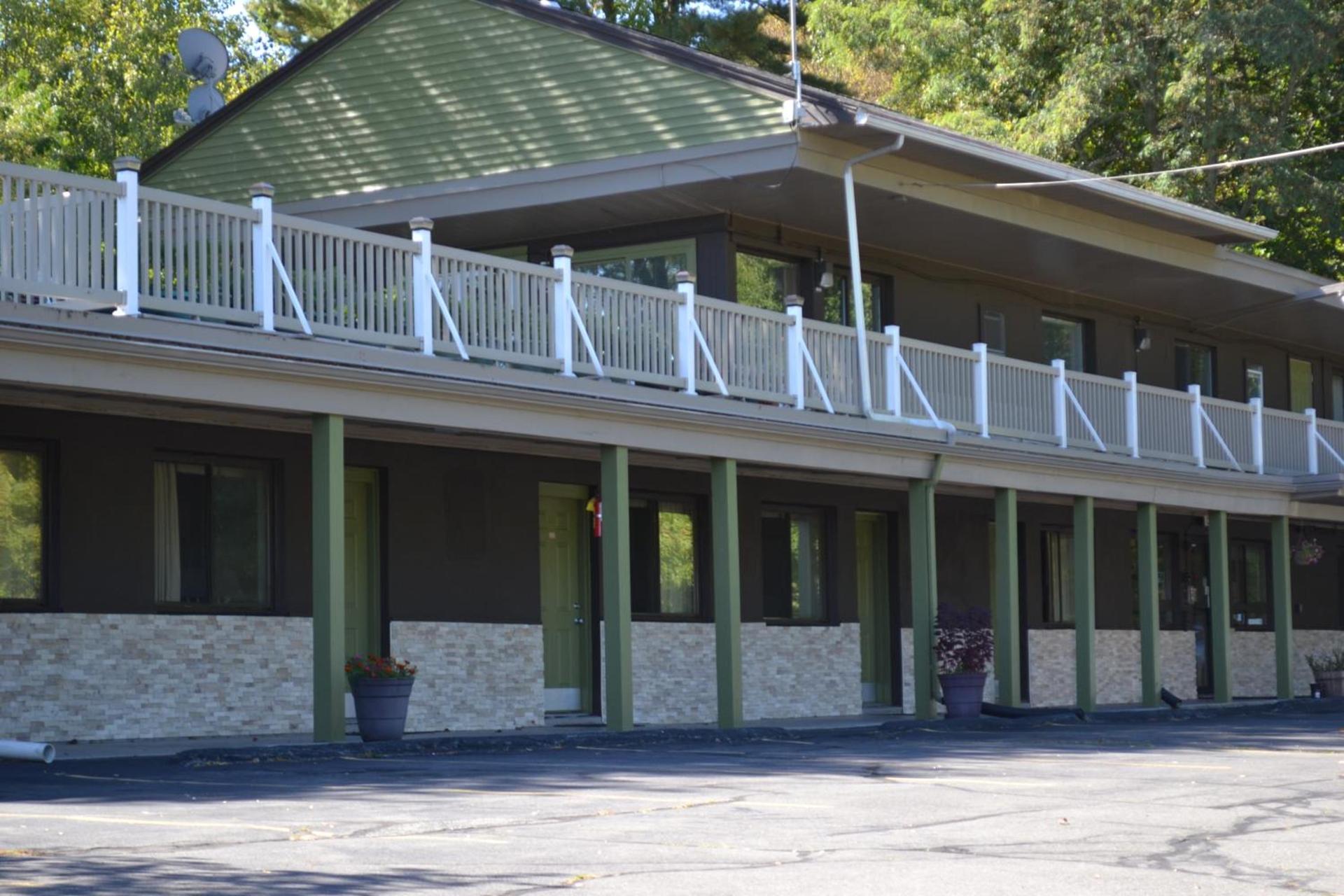 Mount Holyoke Inn photo 13