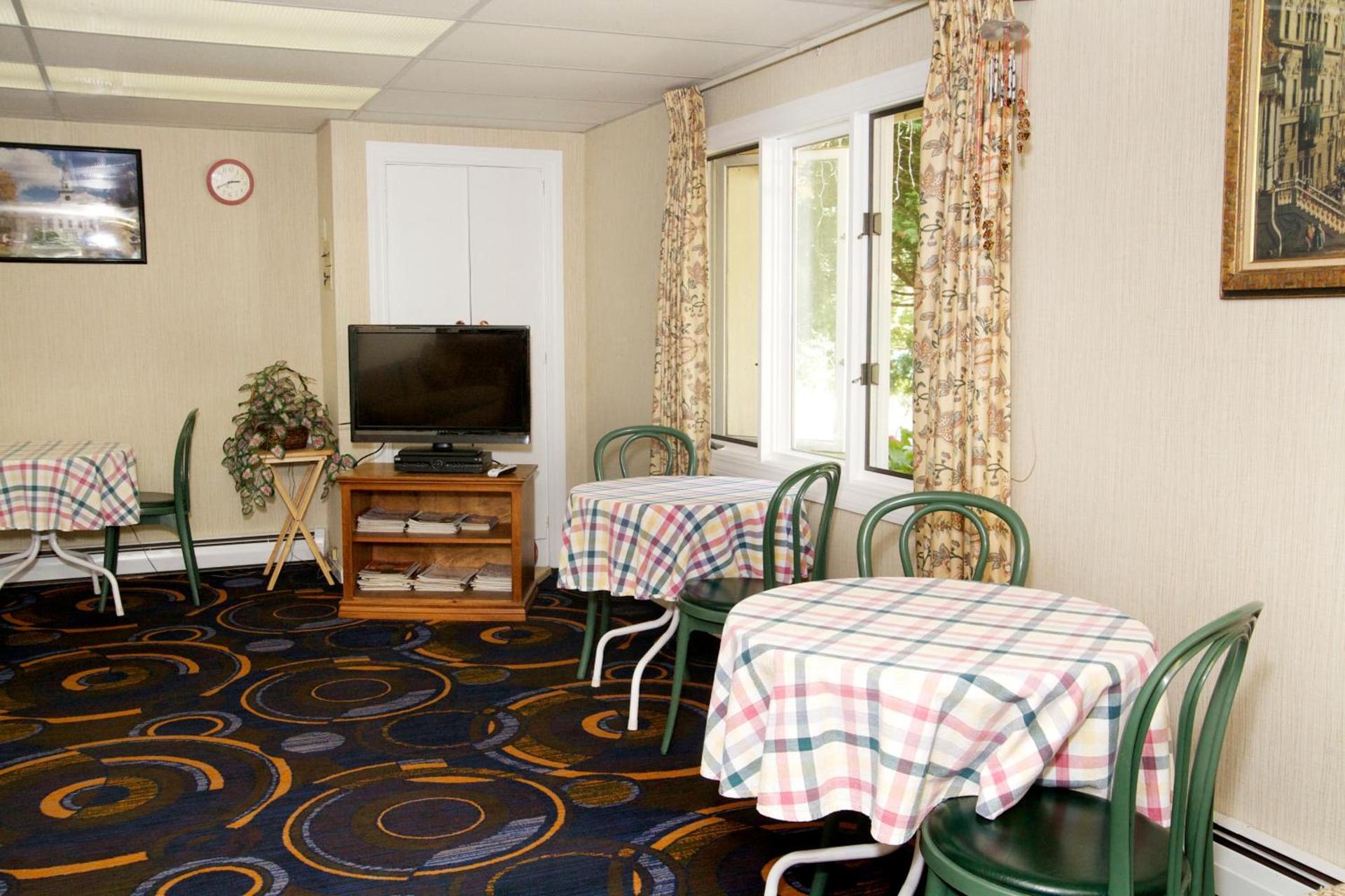 Sunset Motor Inn photo 18