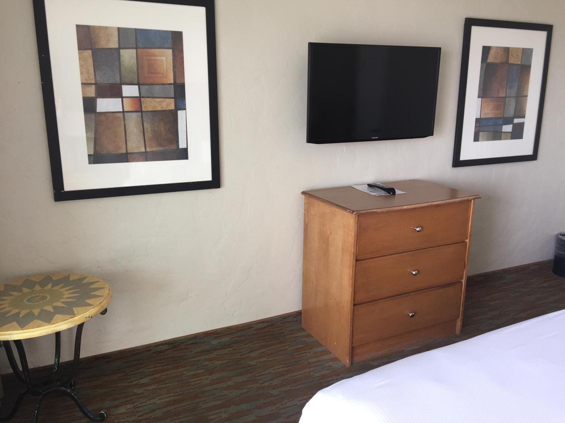 Surfer Beach Hotel photo 31