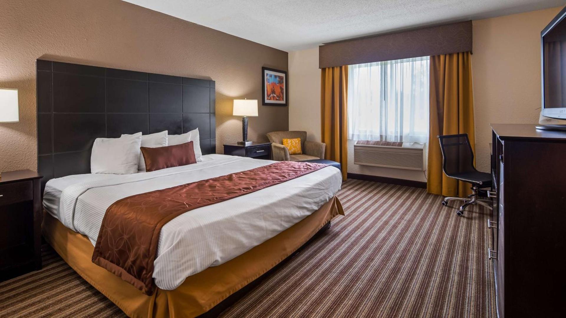 Best Western Plus Newark/Christiana Inn photo 11