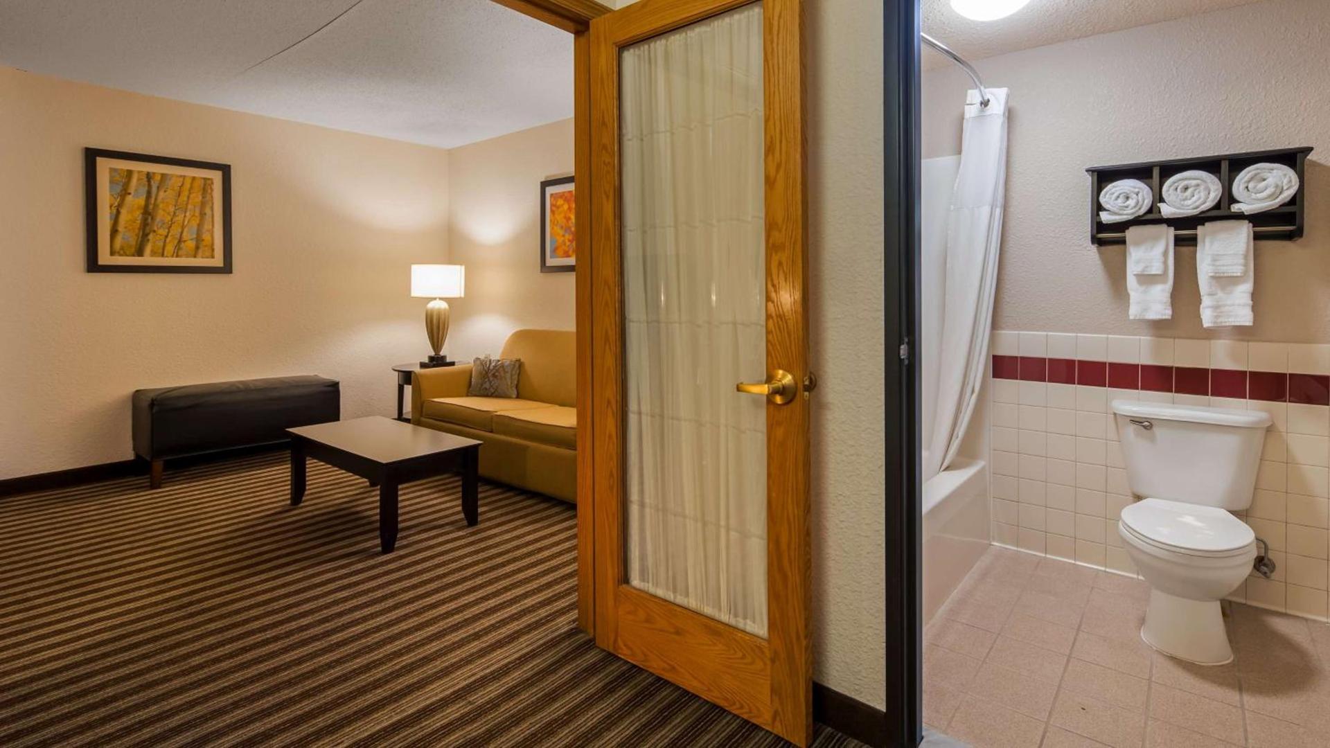 Best Western Plus Newark/Christiana Inn photo 14