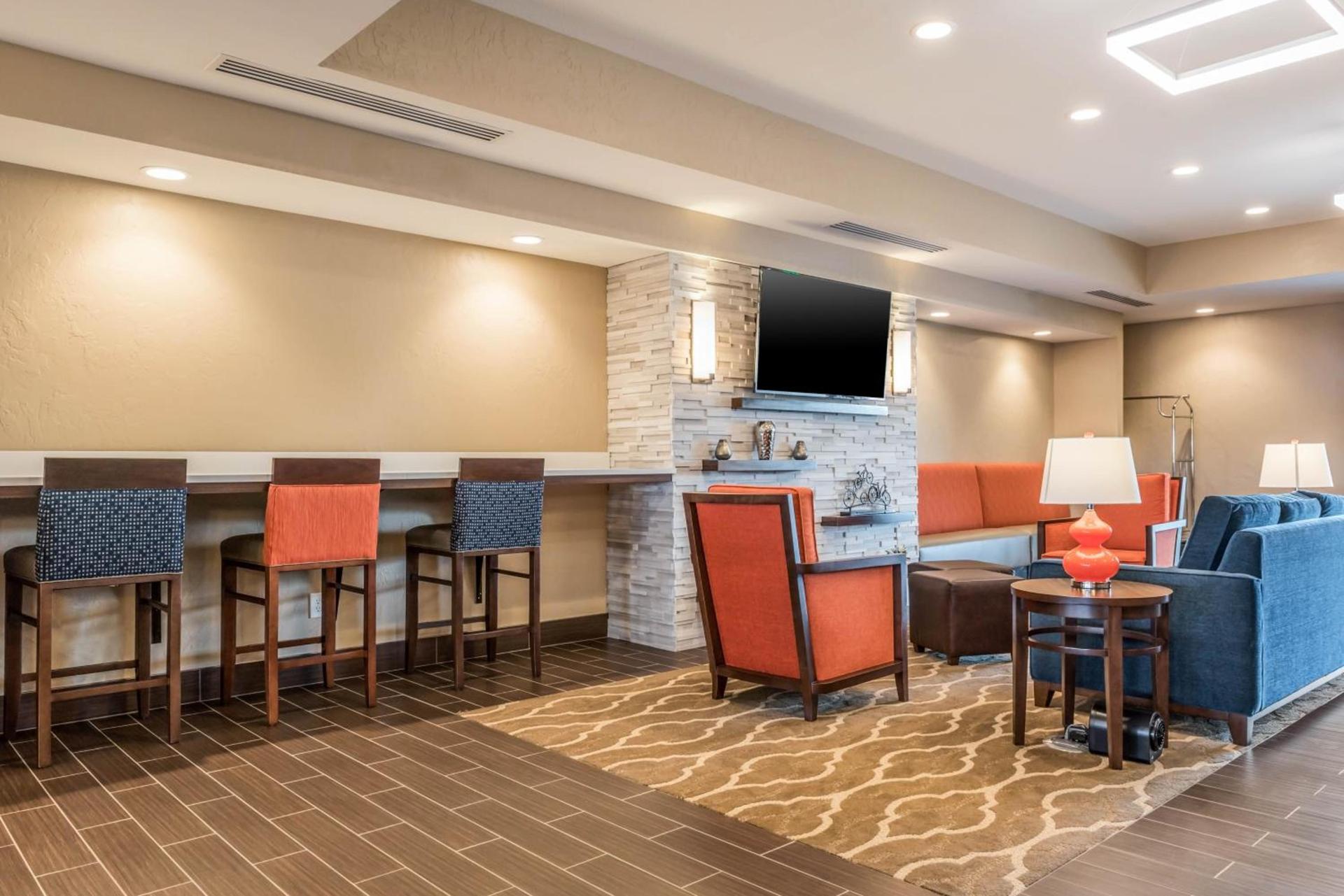 Comfort Suites Florence - Cincinnati South photo 20