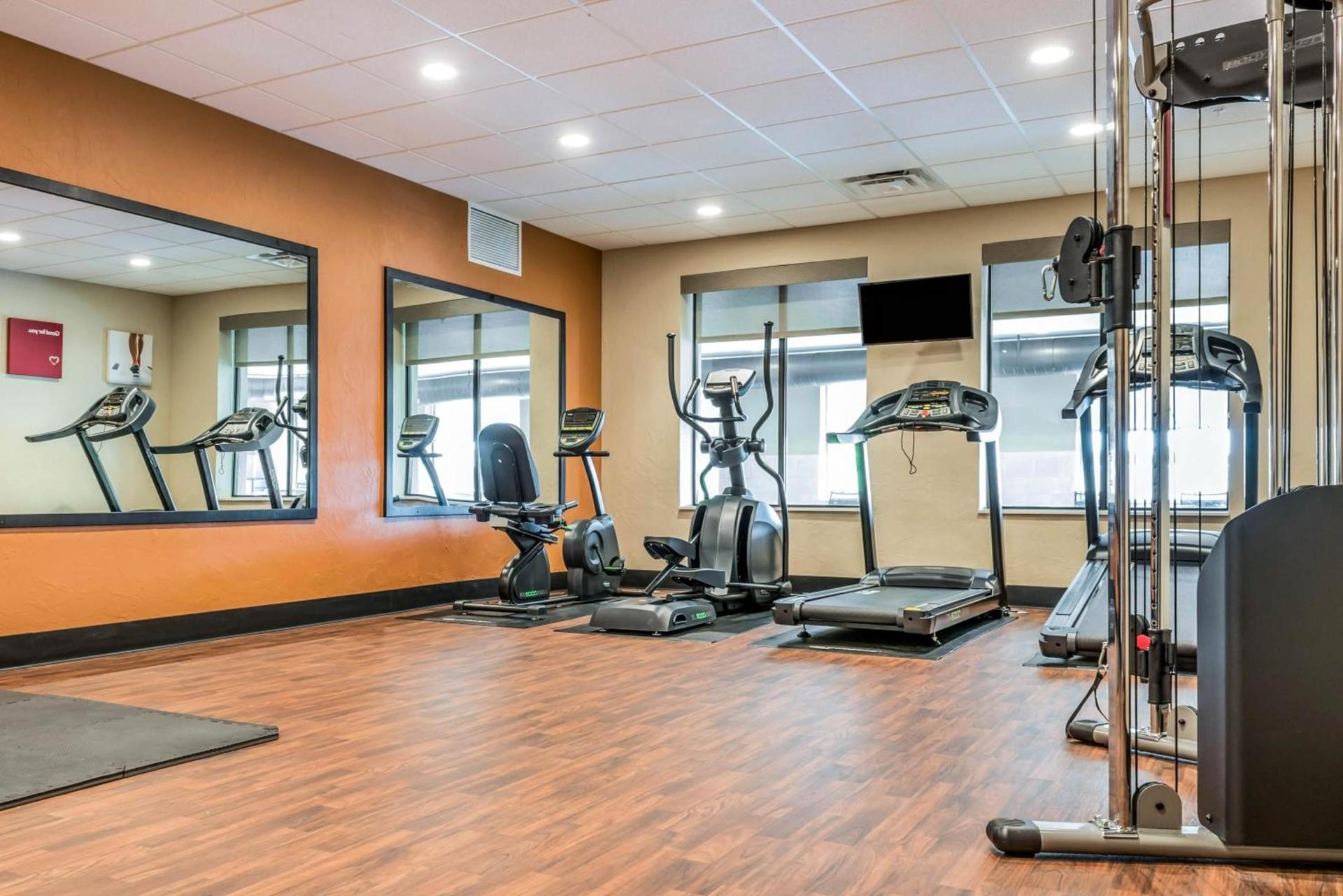 Comfort Suites Florence - Cincinnati South photo 31